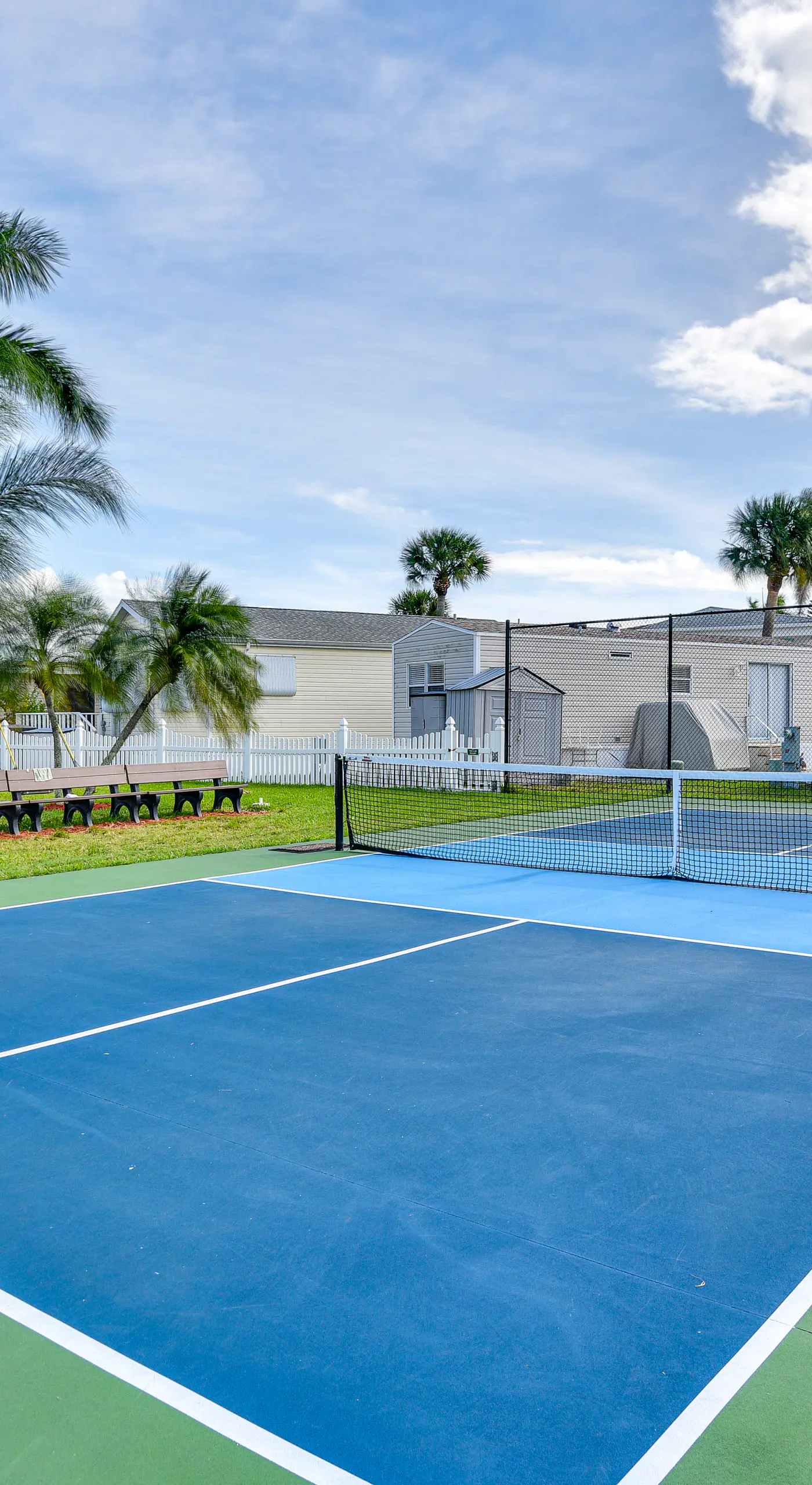 Ocean Access, Mini Golf & Pools: Jensen Beach Gem
