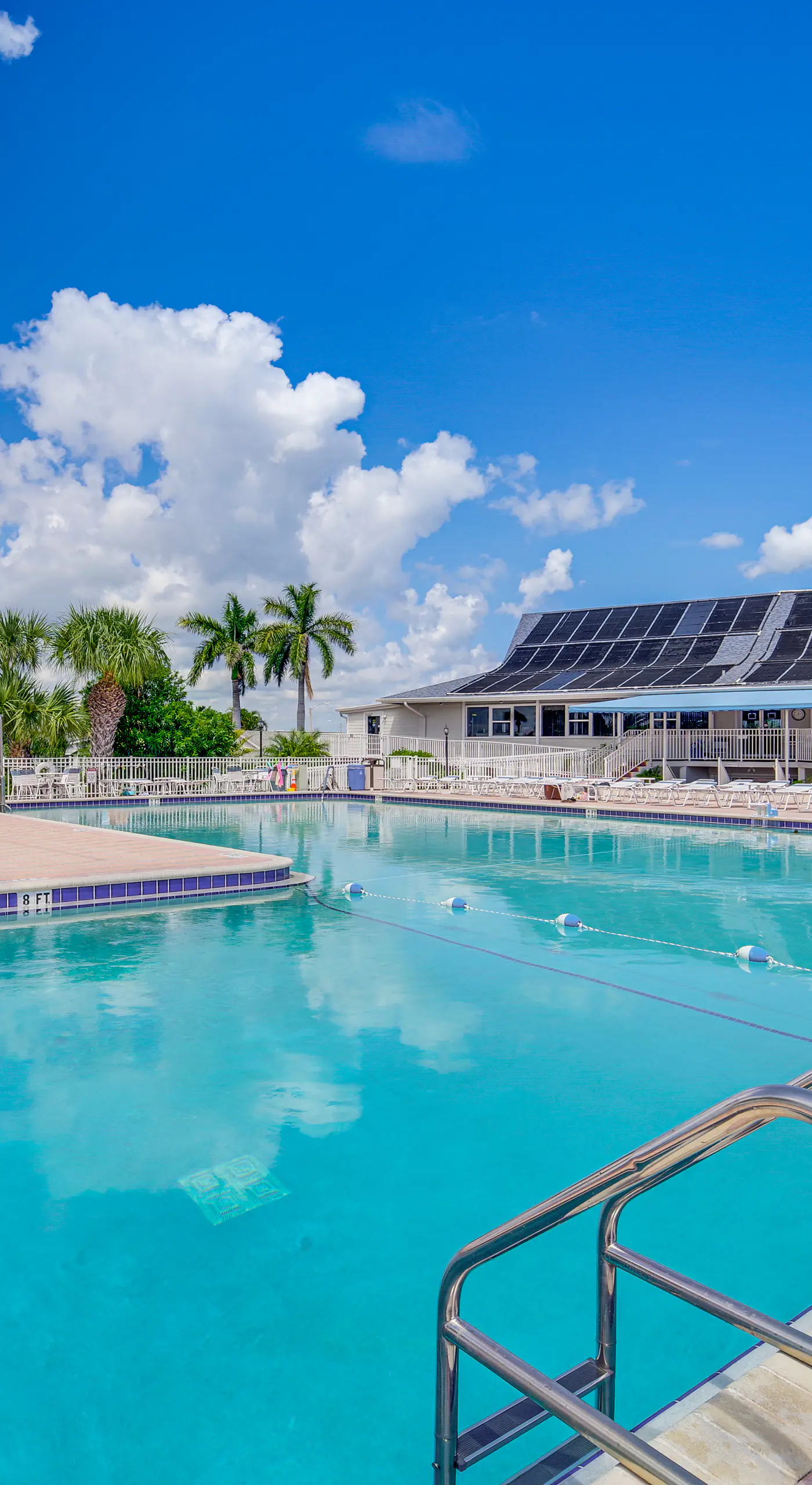 Ocean Access, Mini Golf & Pools: Jensen Beach Gem