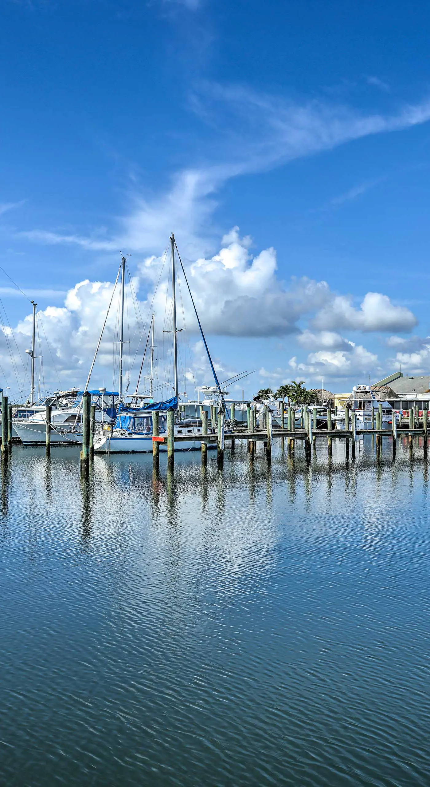 Ocean Access, Mini Golf & Pools: Jensen Beach Gem