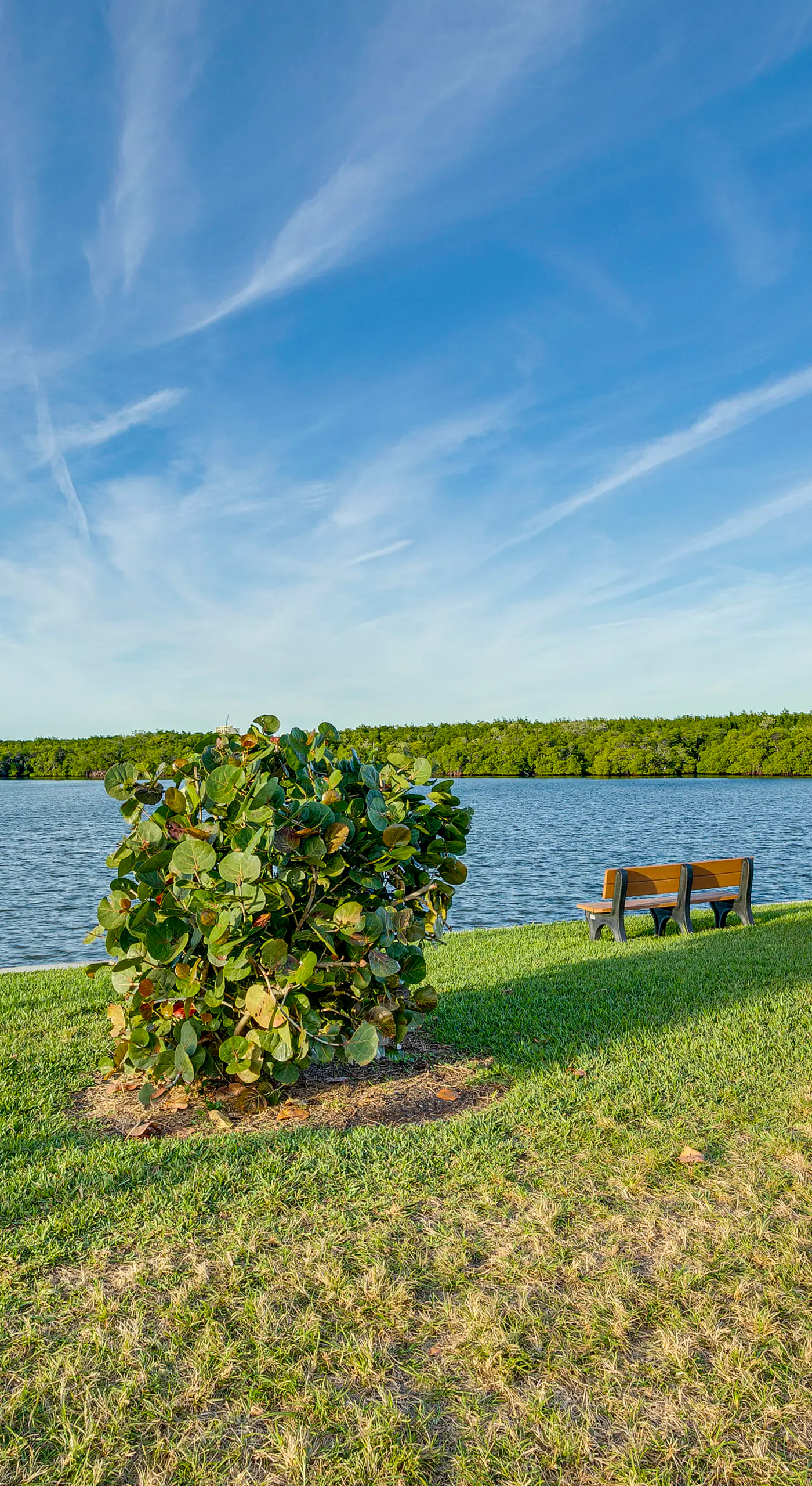 Ocean Access, Mini Golf & Pools: Jensen Beach Gem