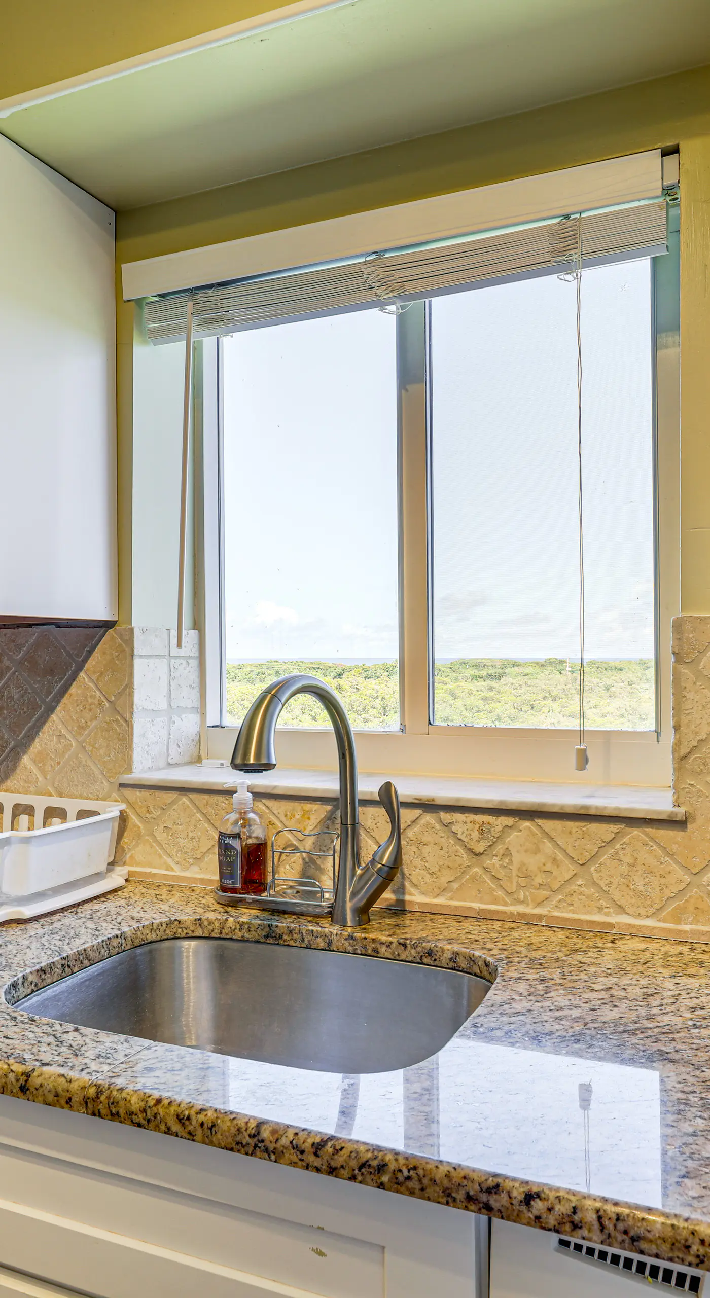 1/2 Mi to Jupiter Beach: Penthouse Condo w/ Views