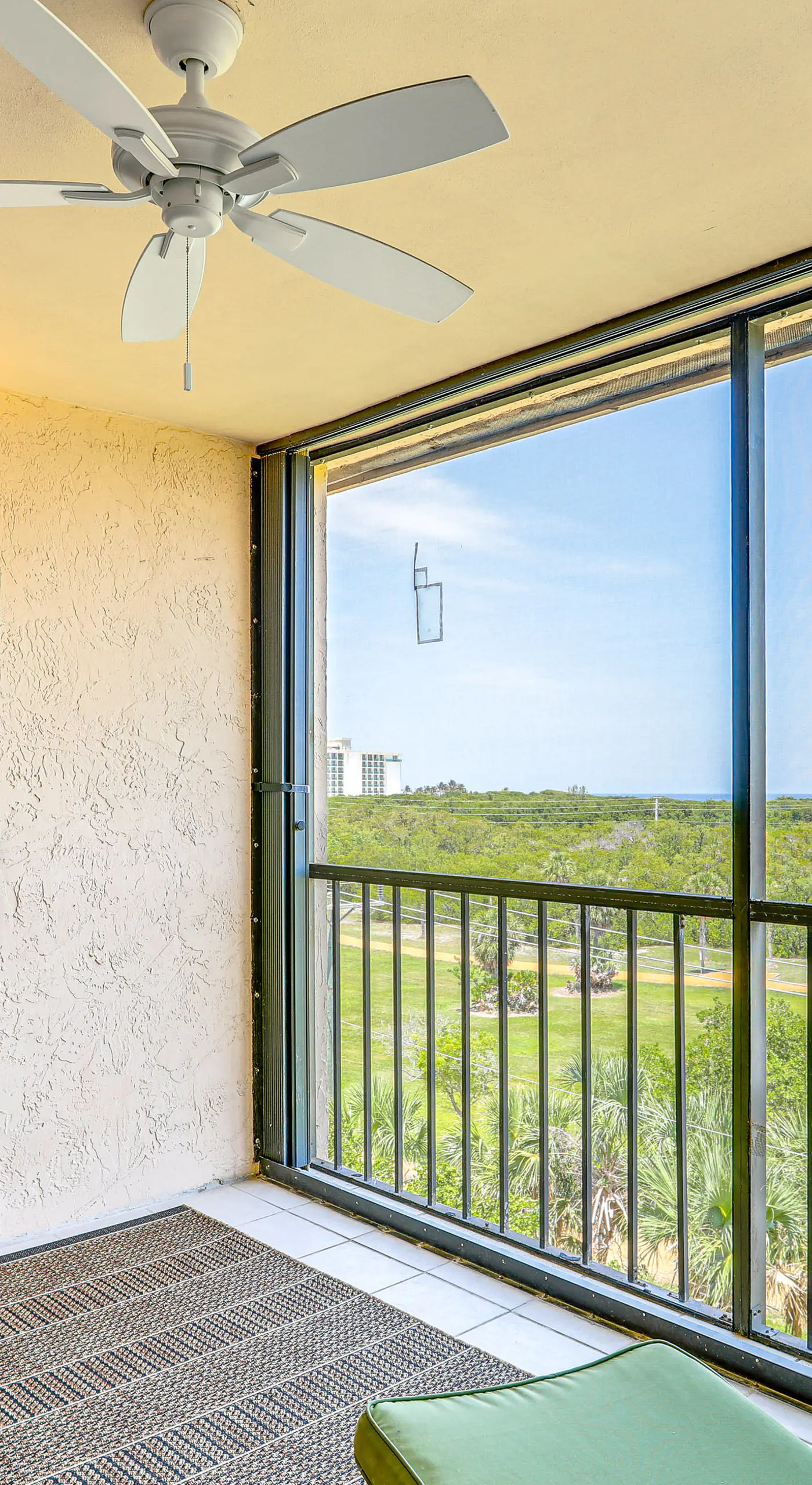 1/2 Mi to Jupiter Beach: Penthouse Condo w/ Views