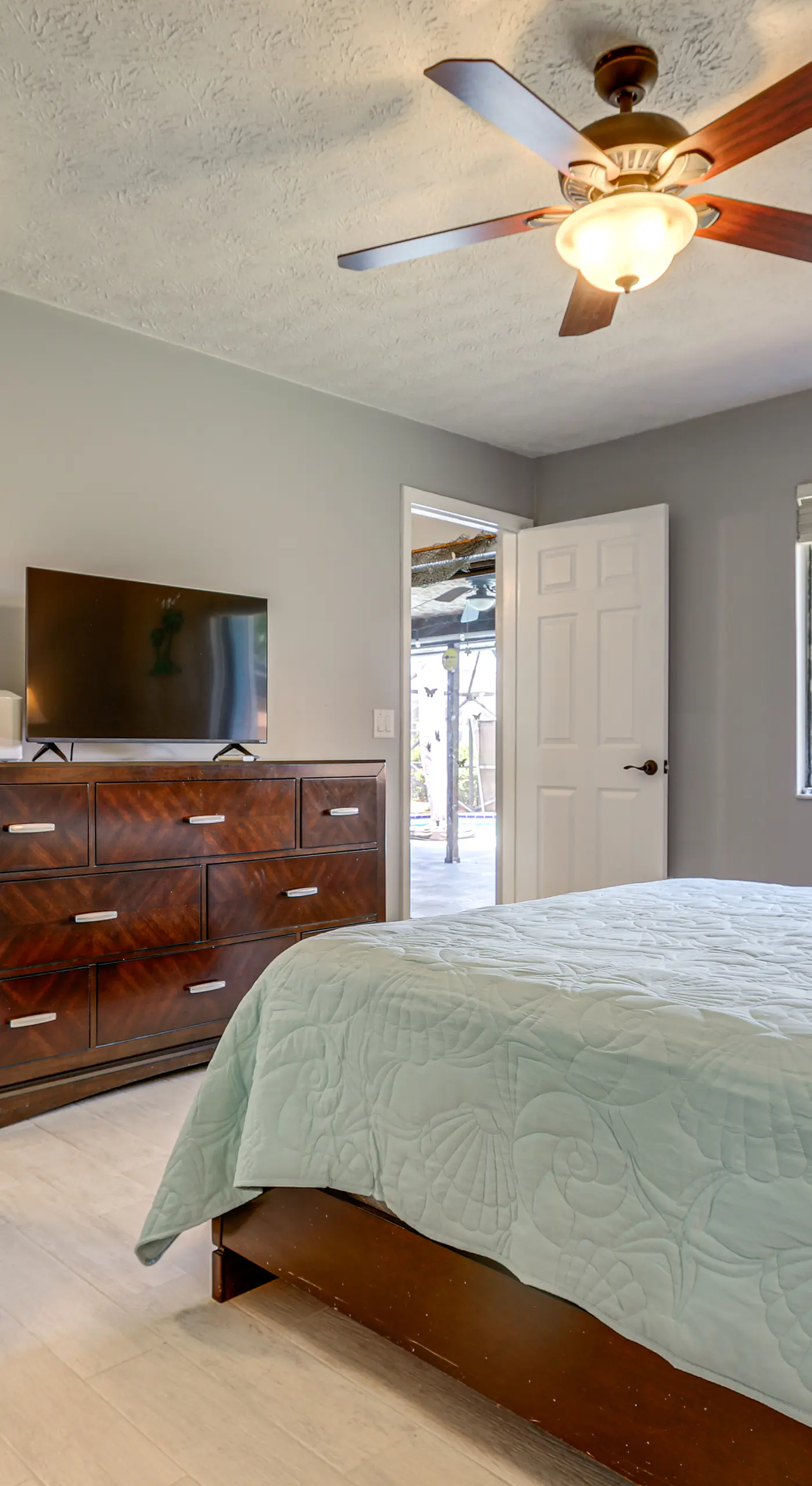 Private Pool & Yard: Family Home in Port St Lucie