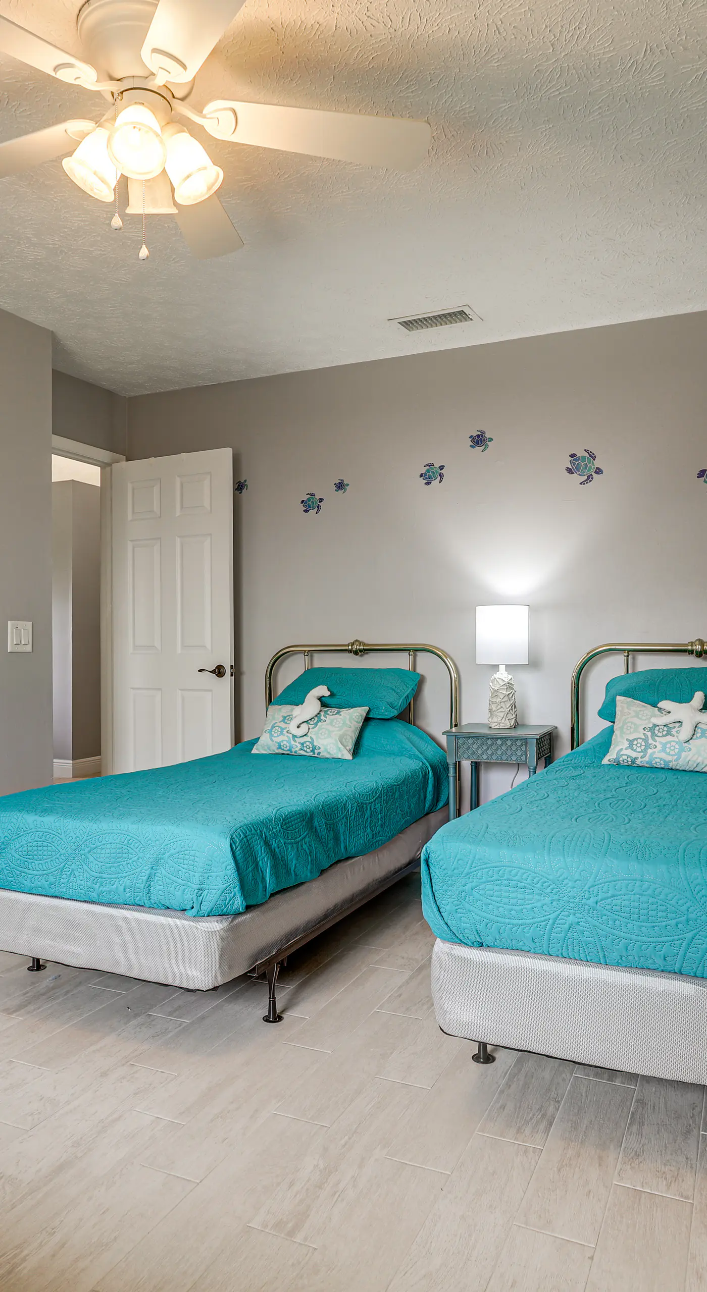 Private Pool & Yard: Family Home in Port St Lucie