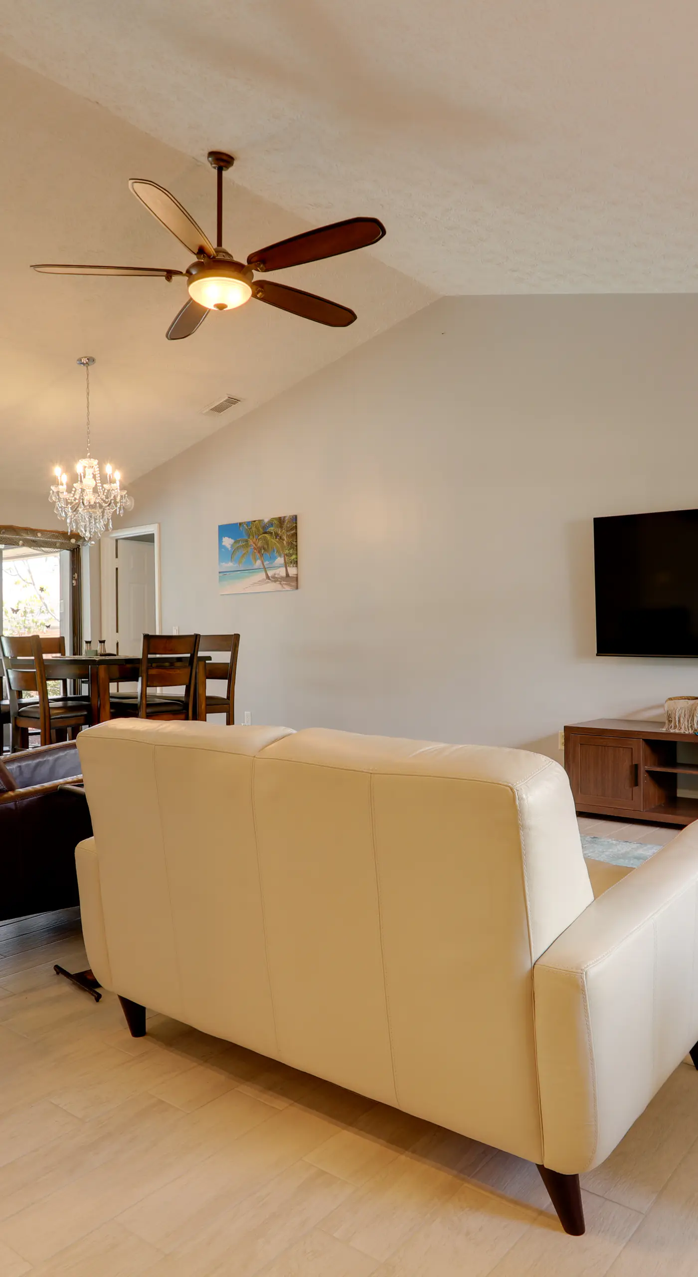 Private Pool & Yard: Family Home in Port St Lucie