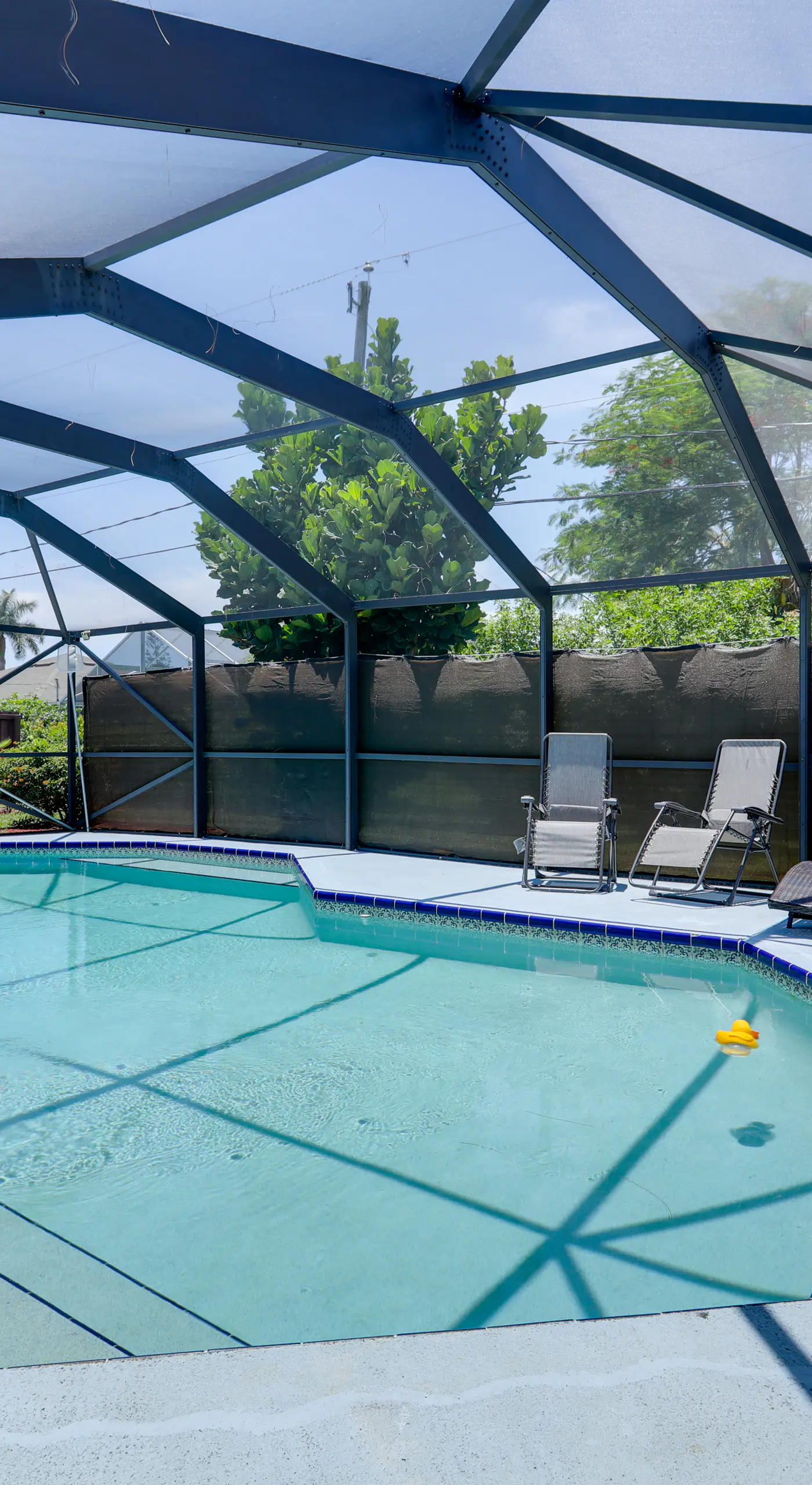 Private Pool & Yard: Family Home in Port St Lucie