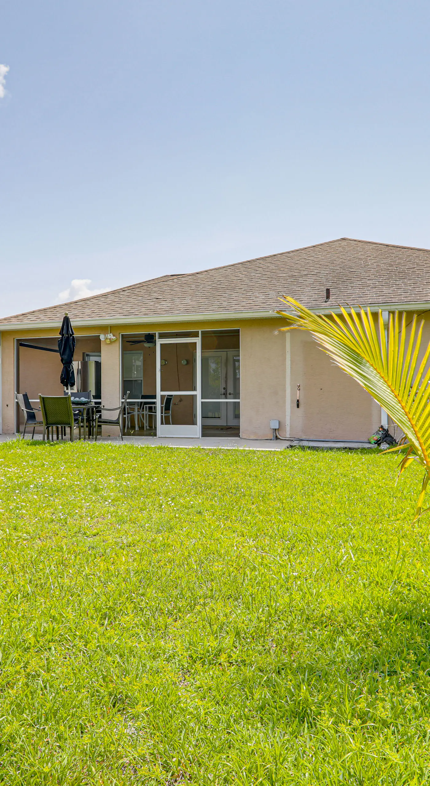 Screened Patio & Hot Tub: Port St Lucie Home!