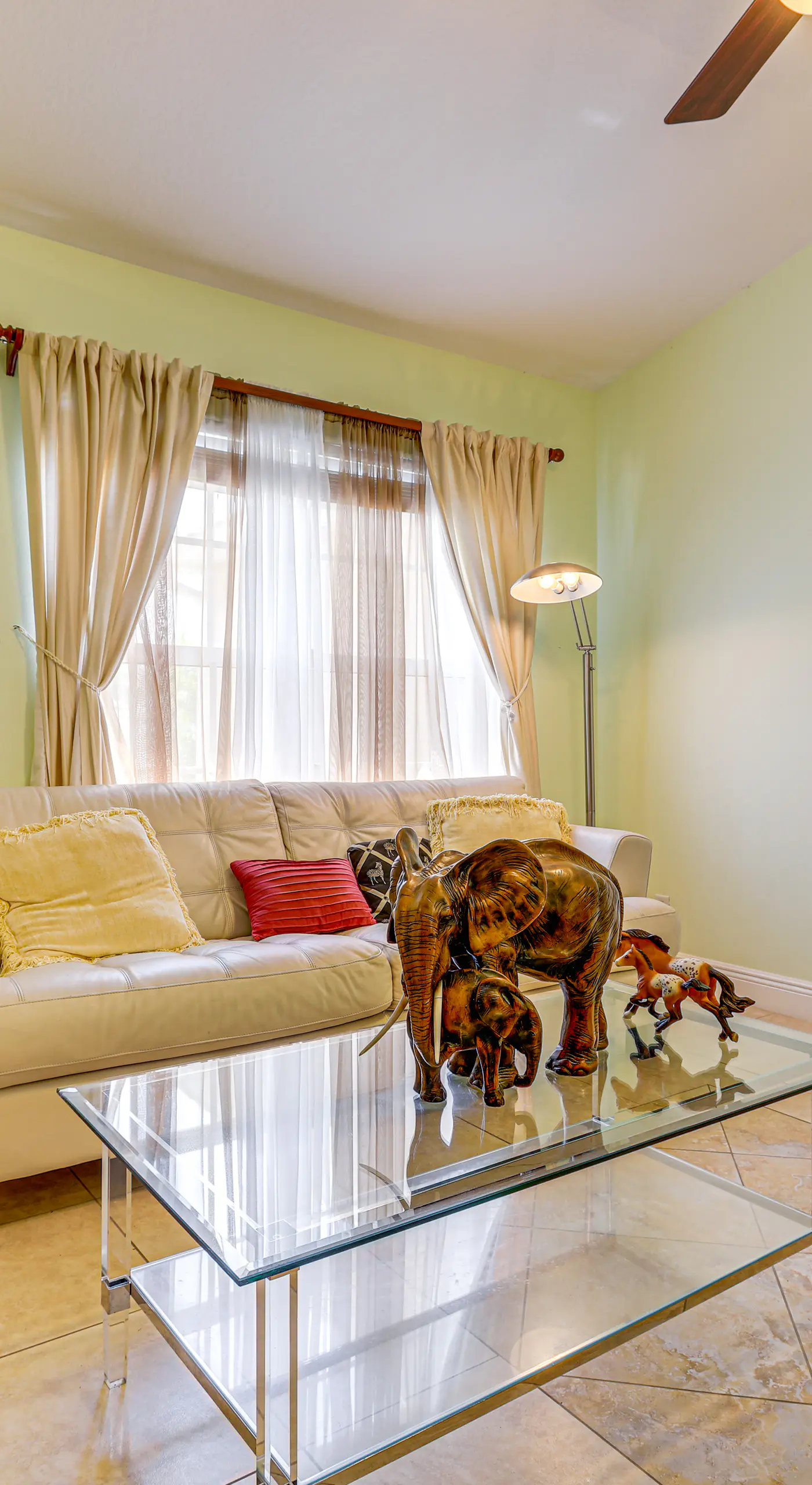 Screened Patio & Hot Tub: Port St Lucie Home!