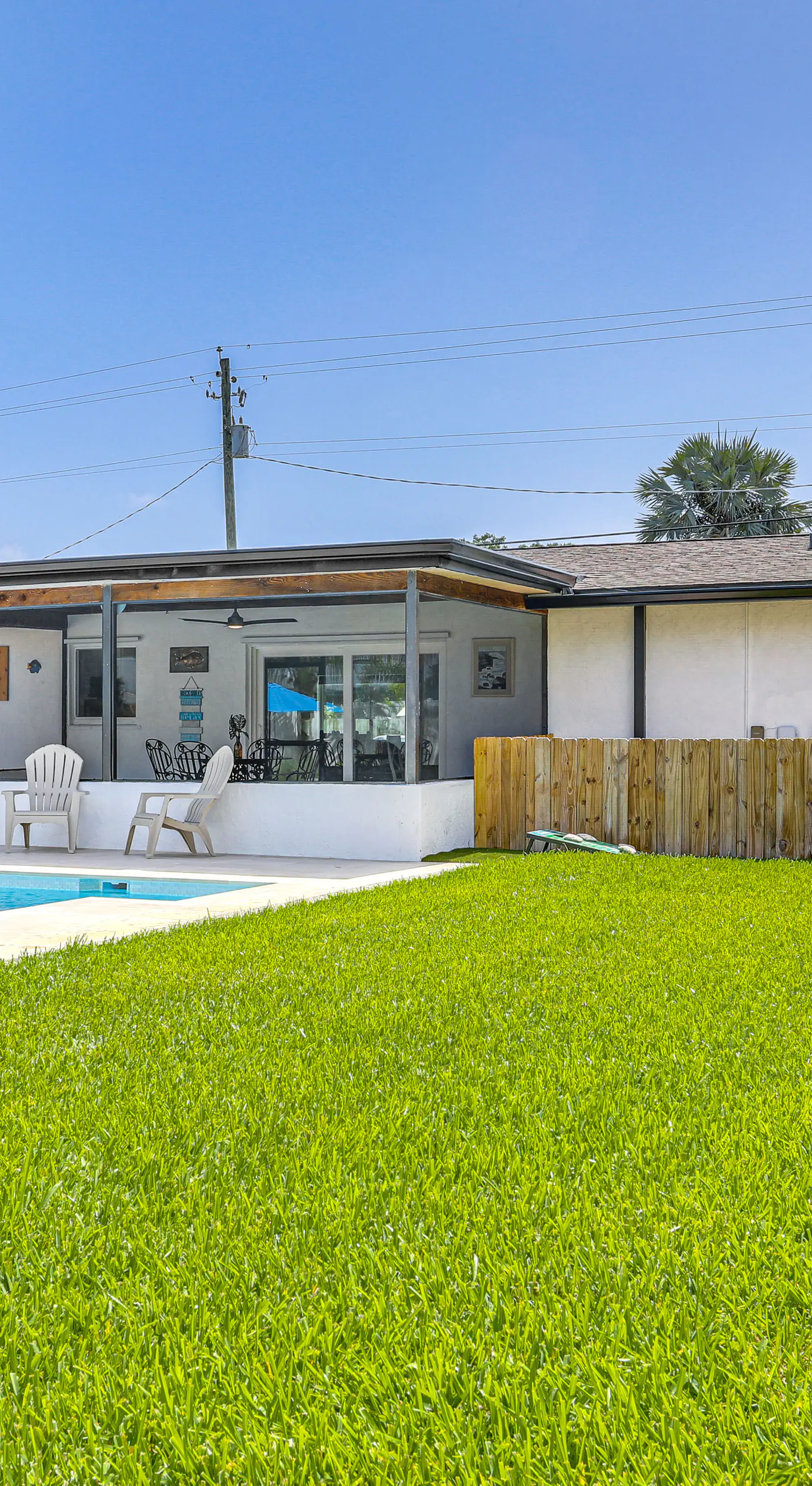 Swim, Game & BBQ: Family Retreat in Stuart