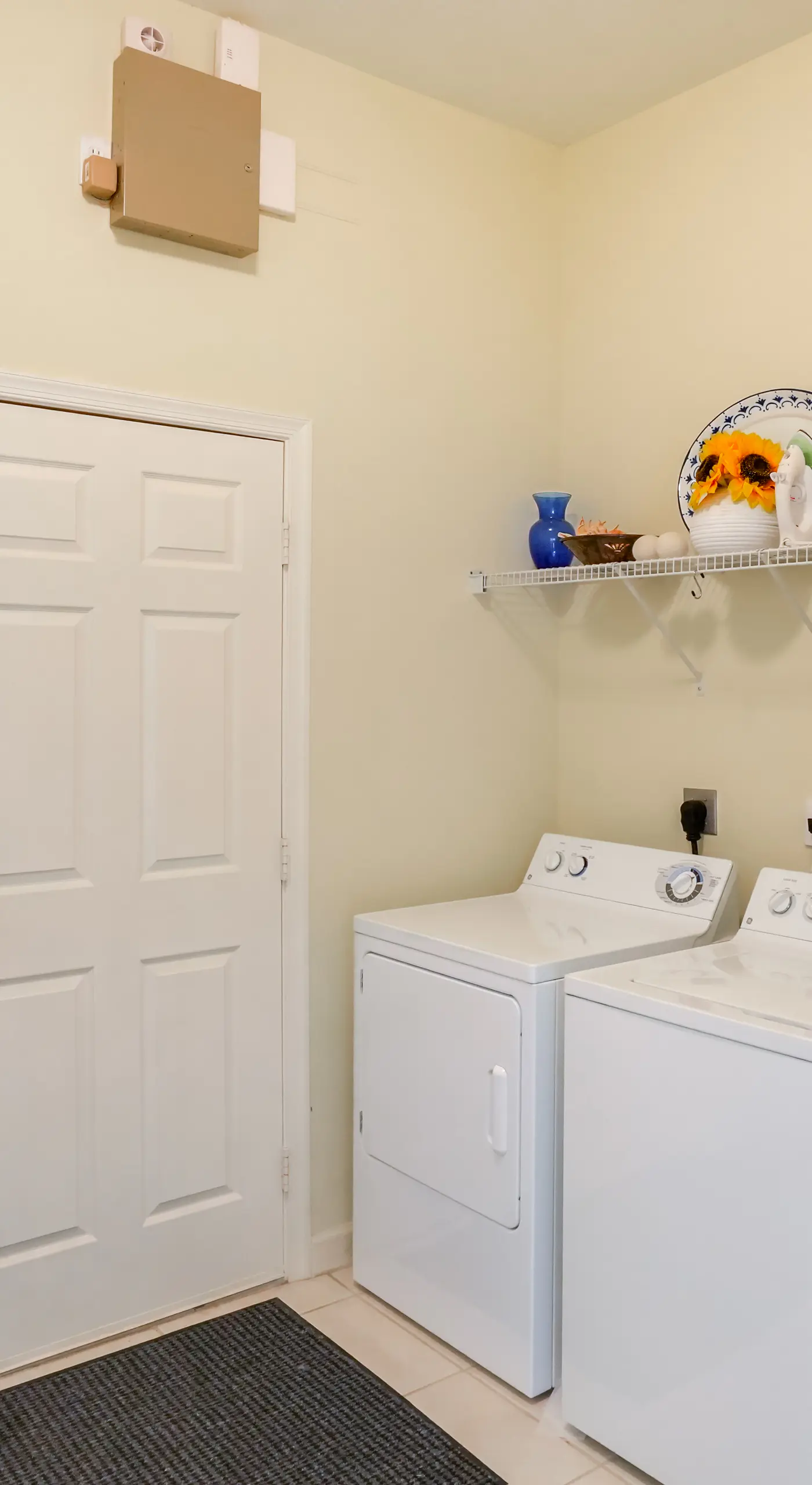Swim & Golf: Family Home 2 Mi to Clover Park!