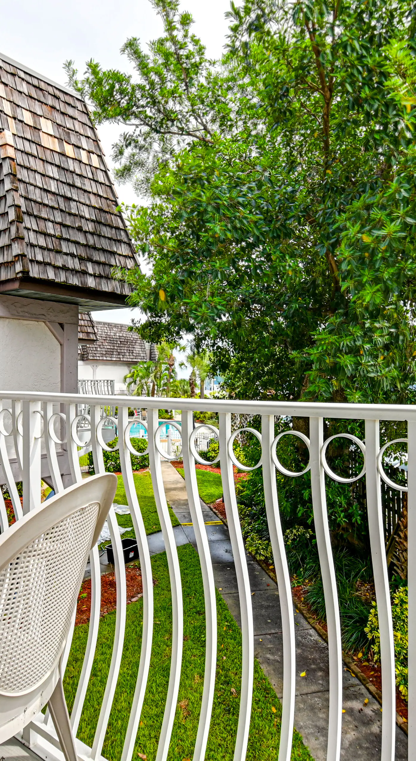 Steps to Sand: Condo w/ Pool Access in Cocoa Beach