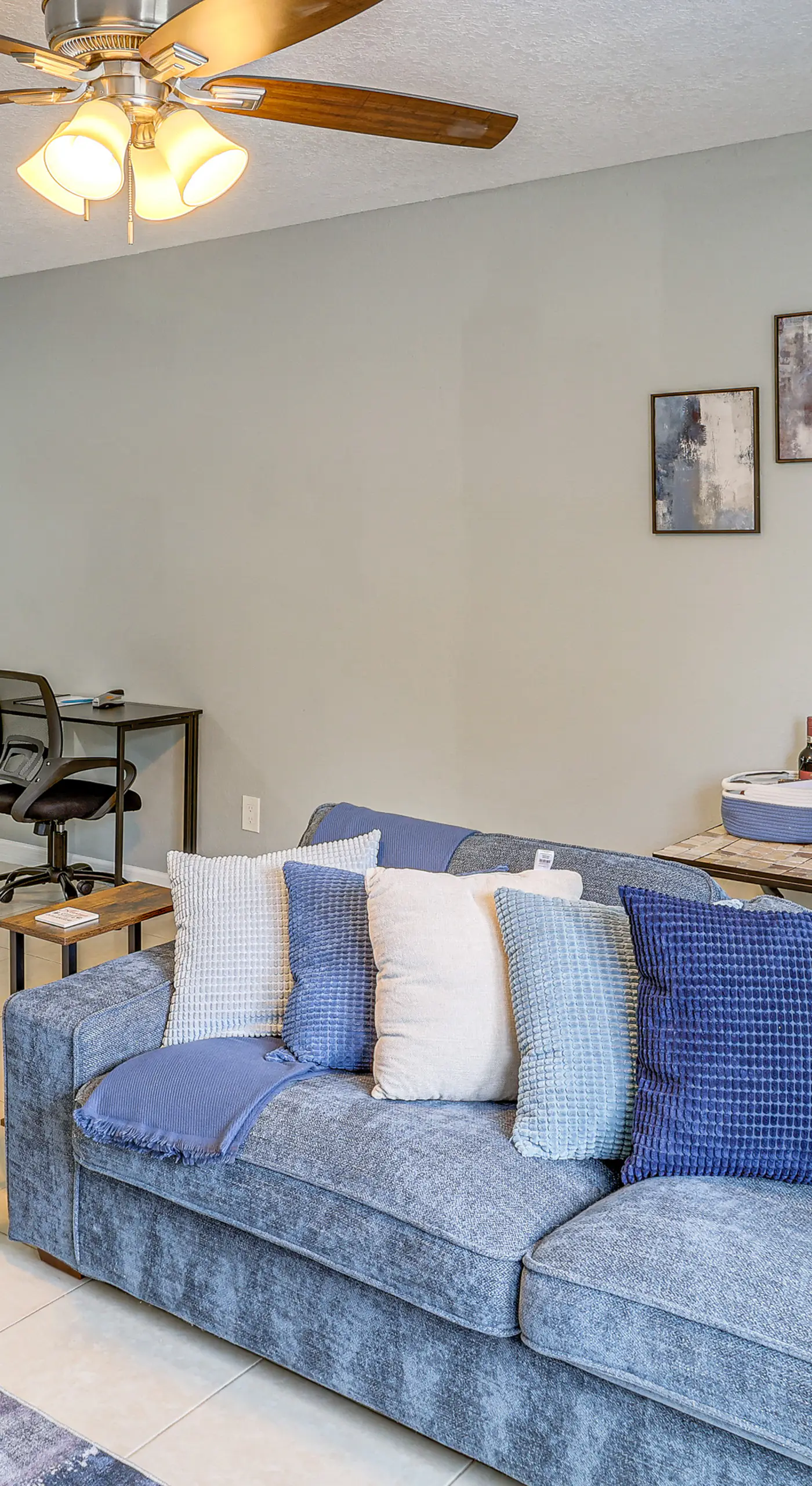 Mins to Beaches & HCA Hospital: Fort Pierce Home