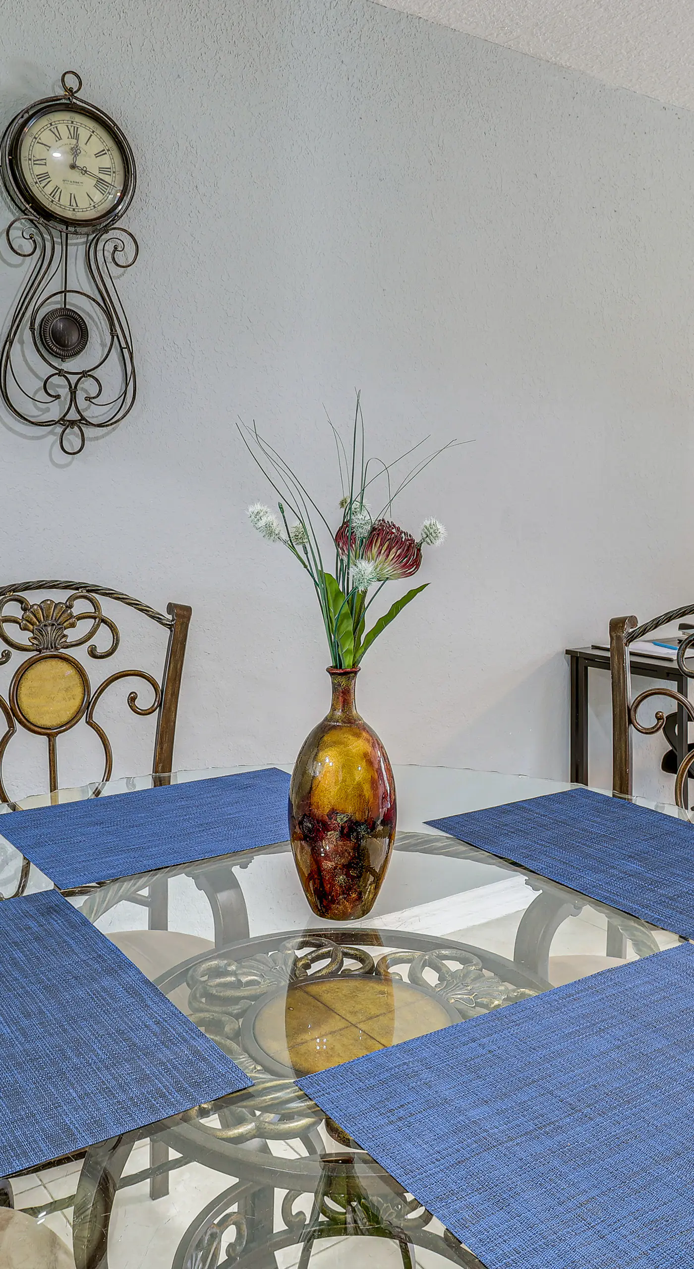 Mins to Beaches & HCA Hospital: Fort Pierce Home