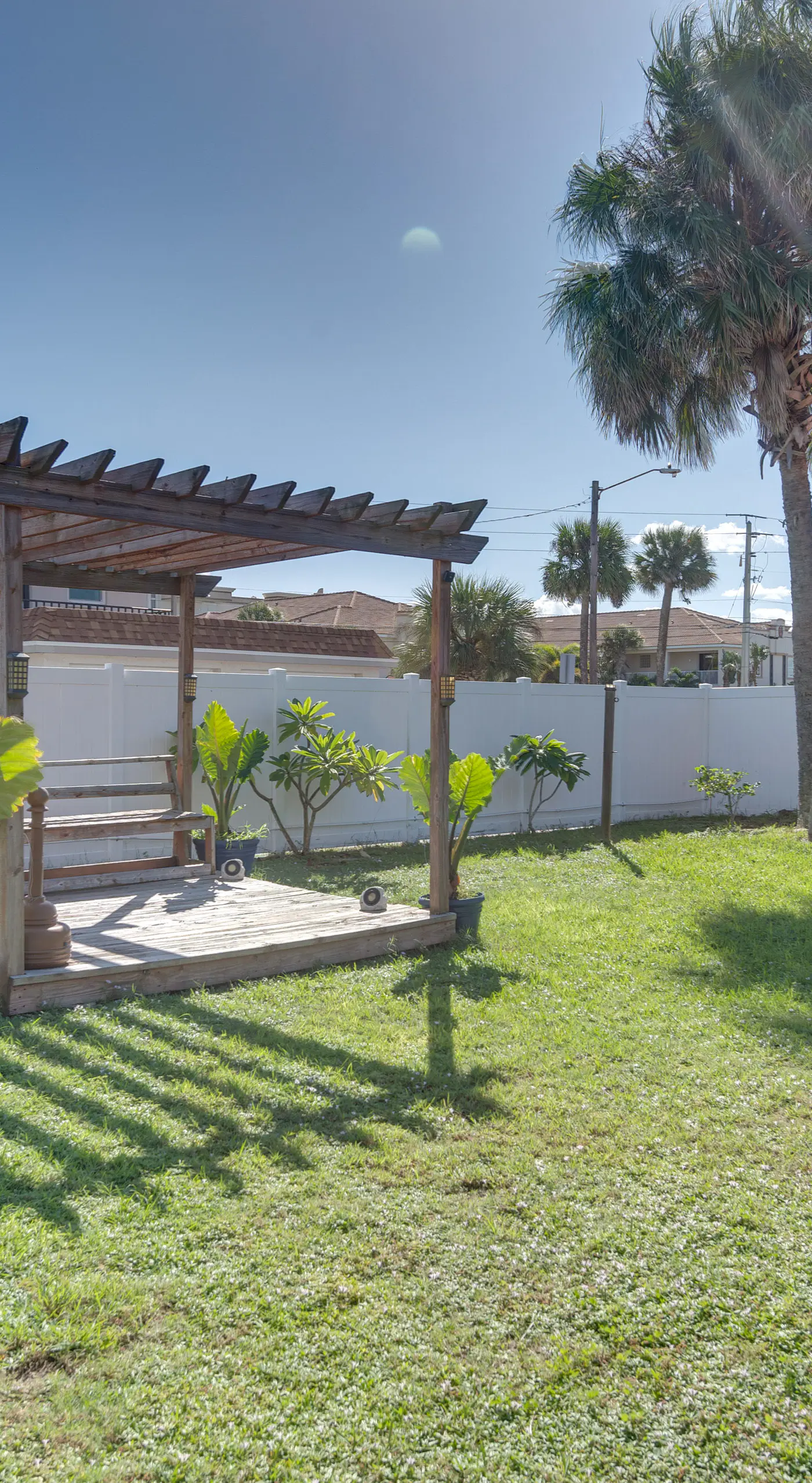 2 Blocks to Beach! Cape Canaveral Apt w/ Patio