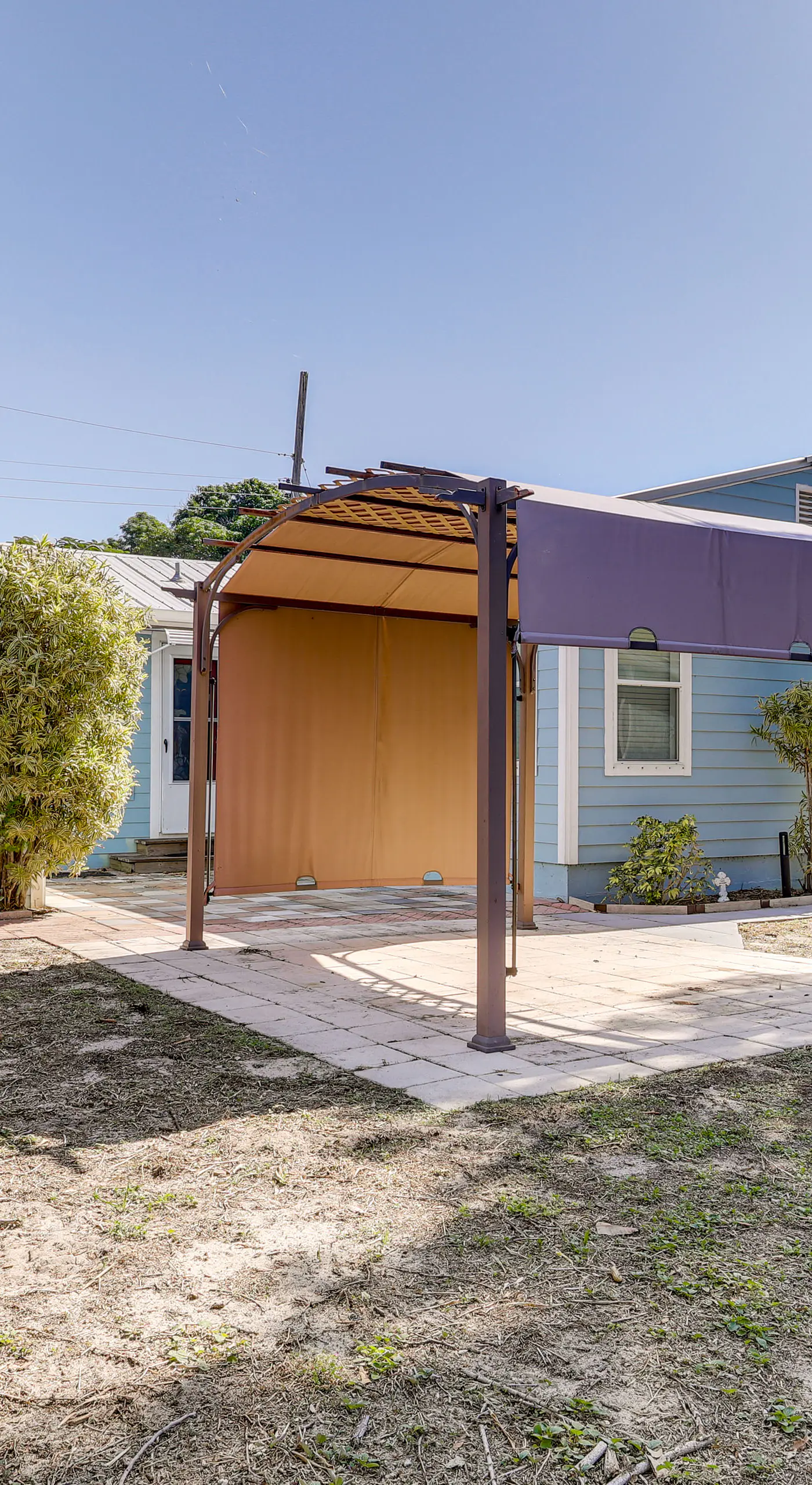 3 Mi to Jensen Beach: Pet-Friendly Getaway w/ Yard