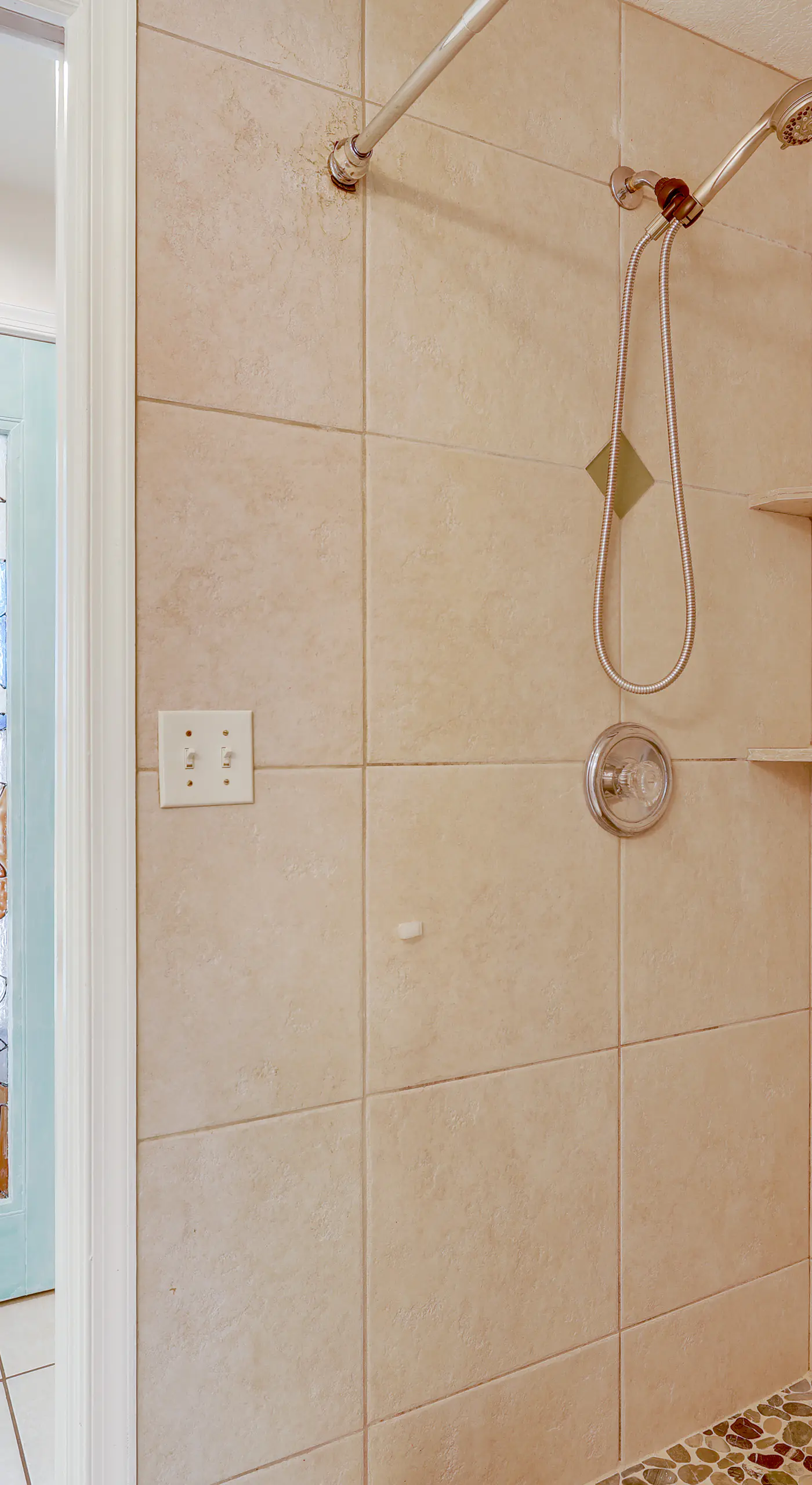 3 Mi to Jensen Beach: Pet-Friendly Getaway w/ Yard