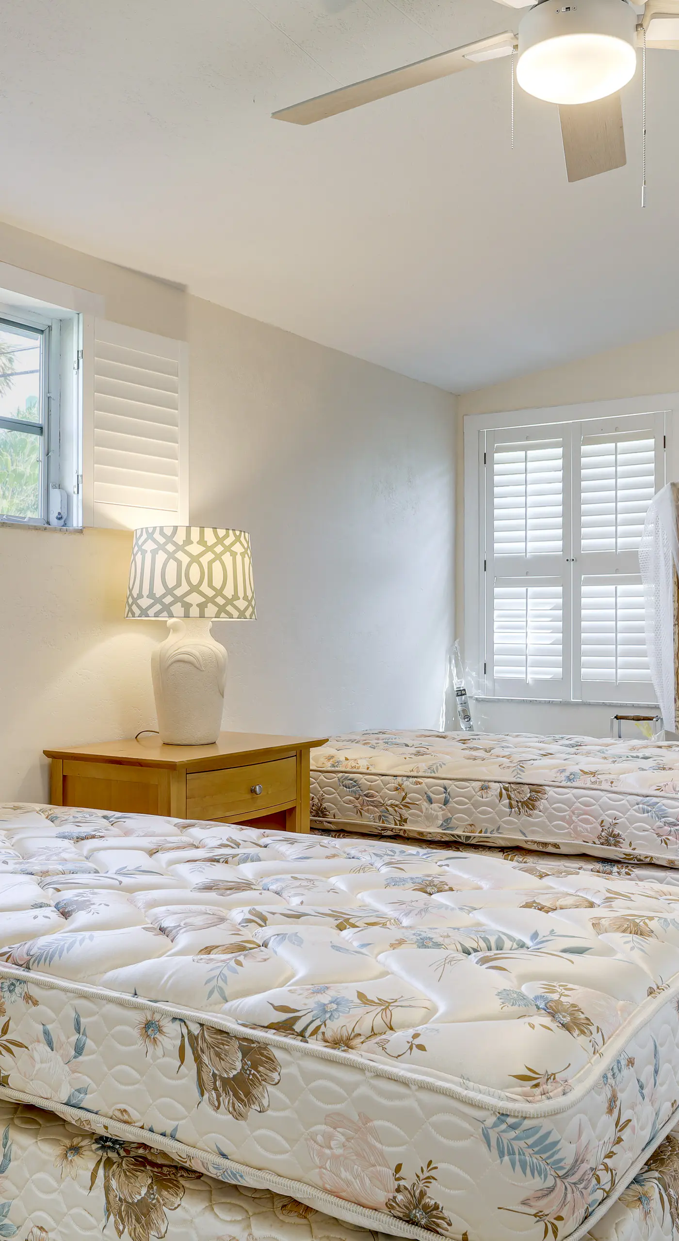 3 Mi to Jensen Beach: Pet-Friendly Getaway w/ Yard
