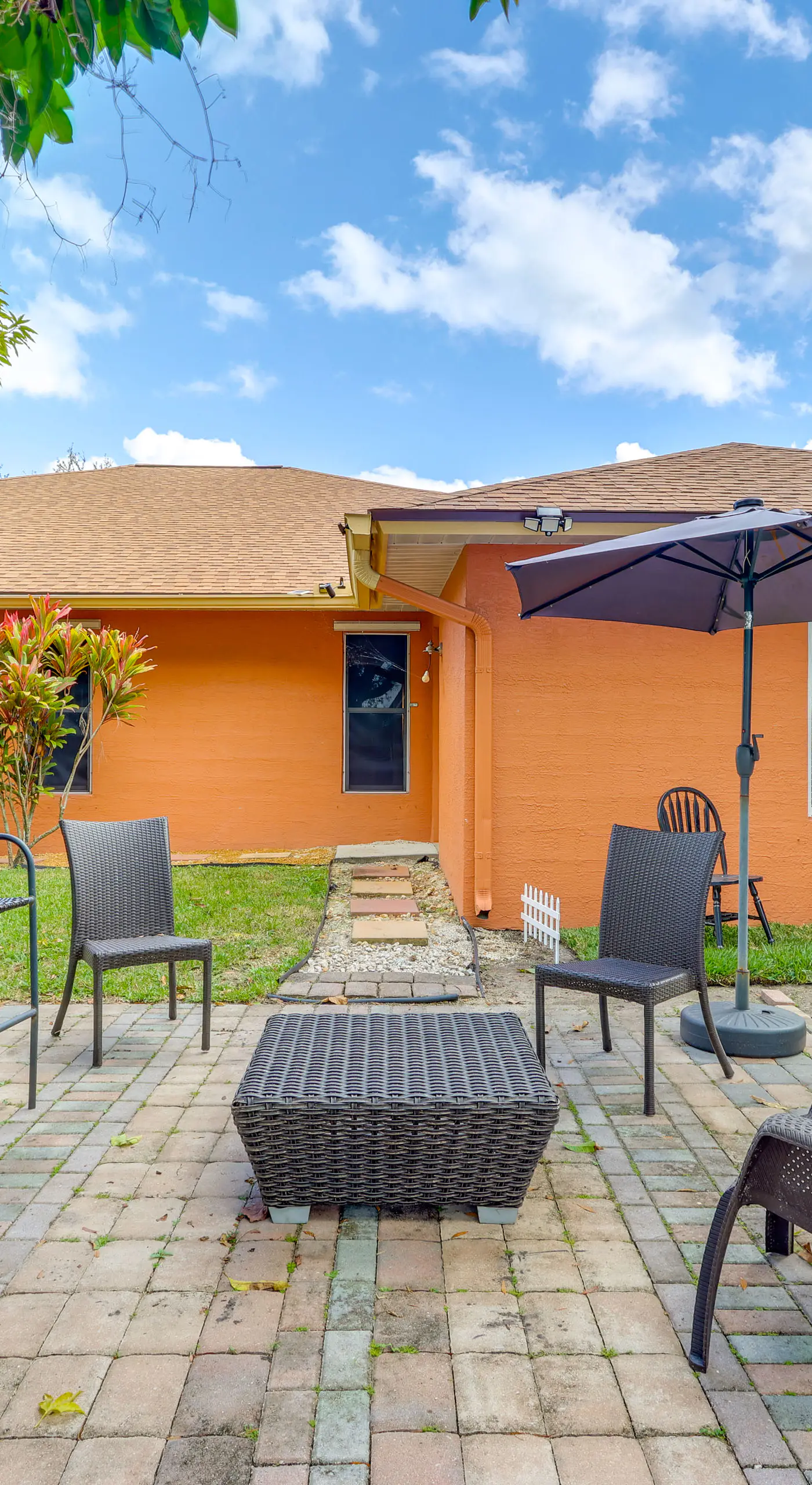 Spacious Backyard! Single-Level Port St Lucie Home