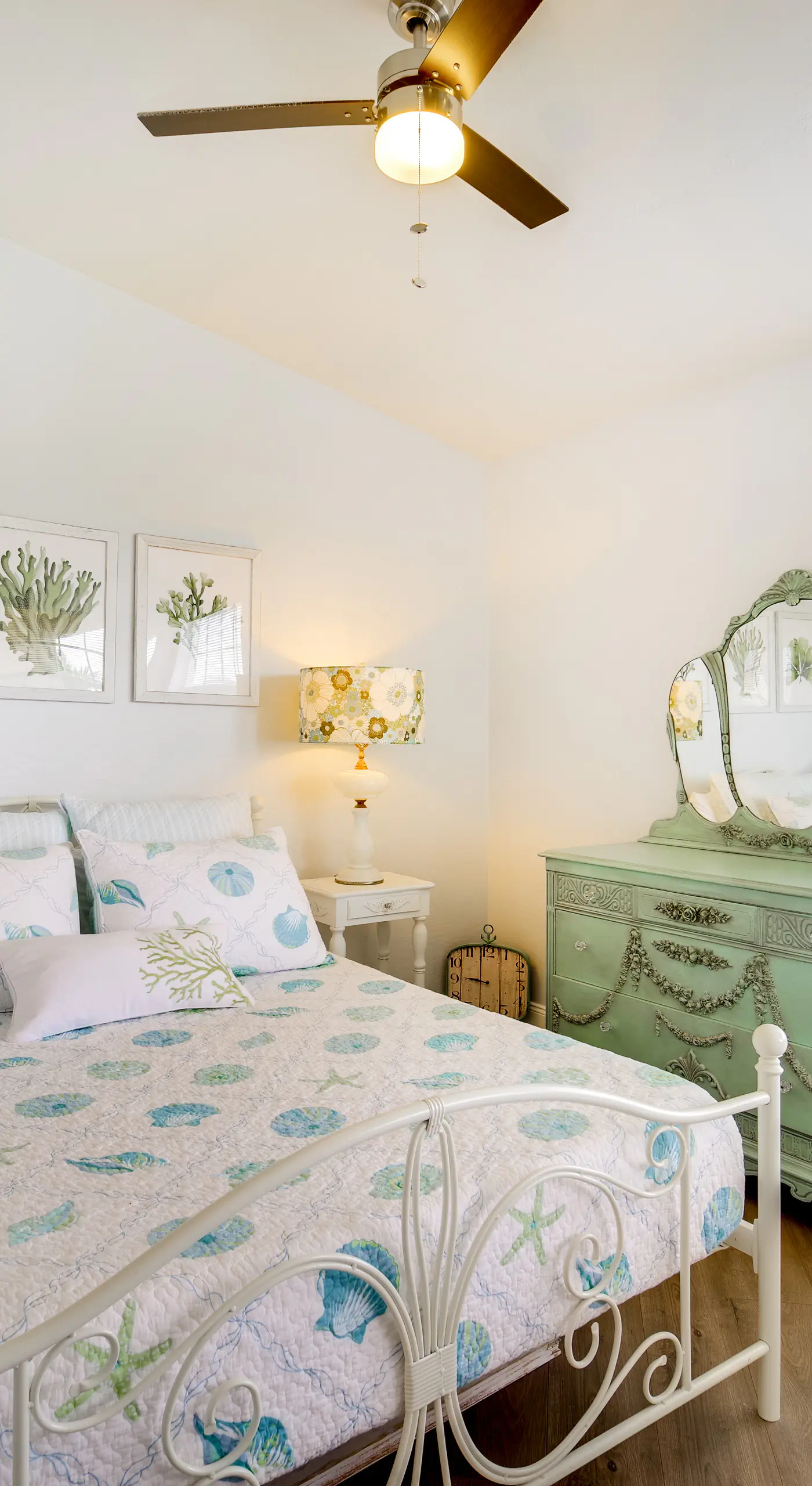 Walk to Canova Beach Park: Couple's Coastal Condo
