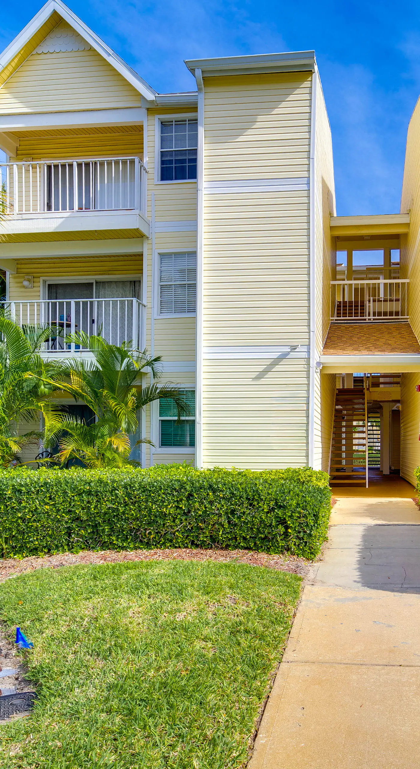 Walk to Canova Beach Park: Couple's Coastal Condo