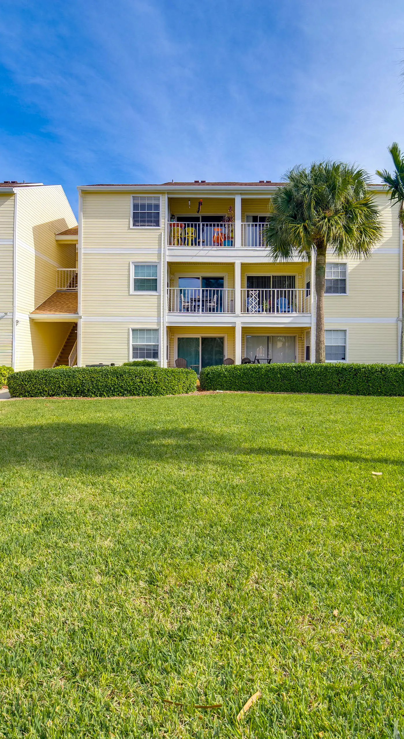 Walk to Canova Beach Park: Couple's Coastal Condo