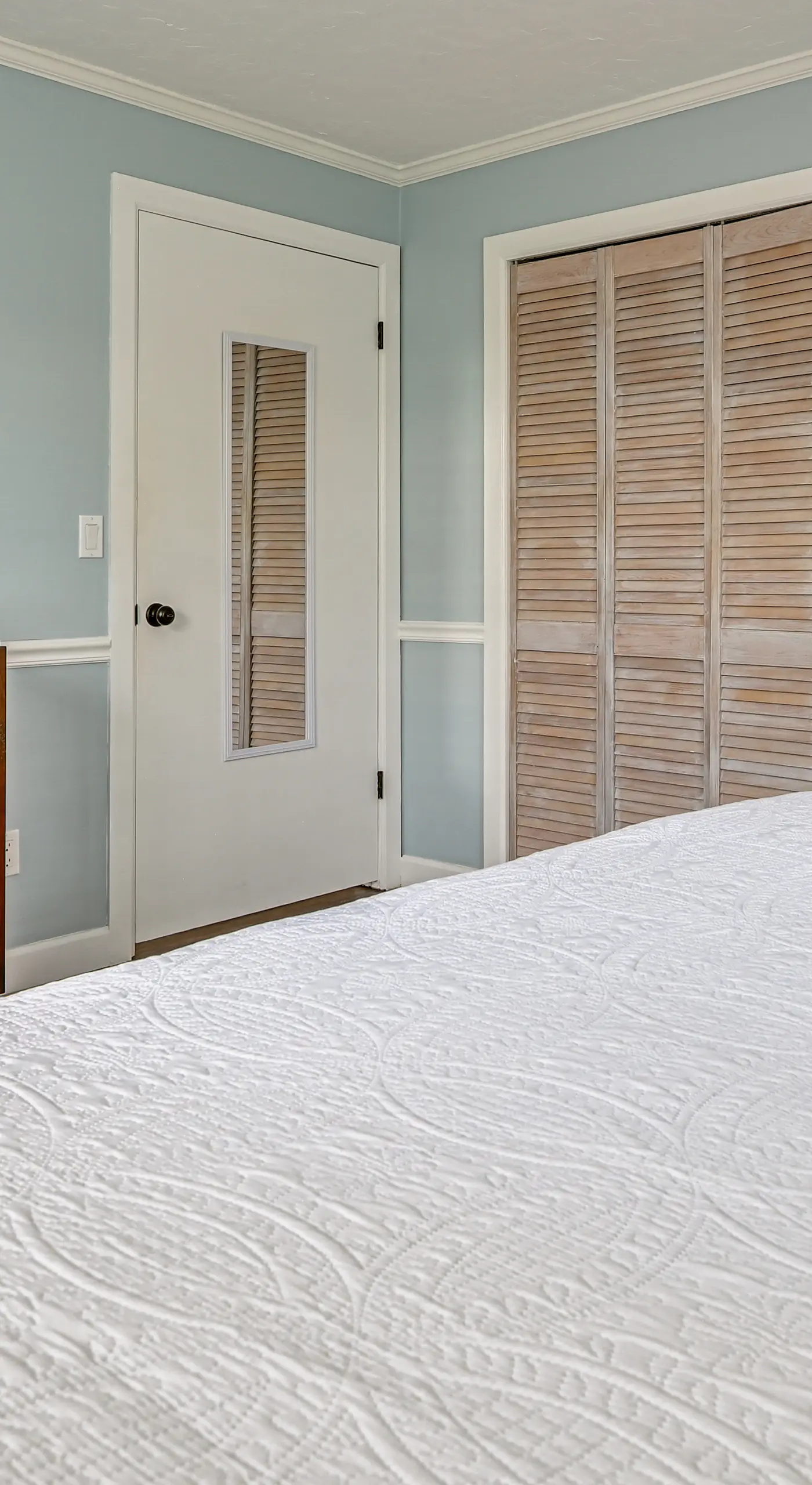 1/2 Mi to River! Poolside Escape on Merritt Island