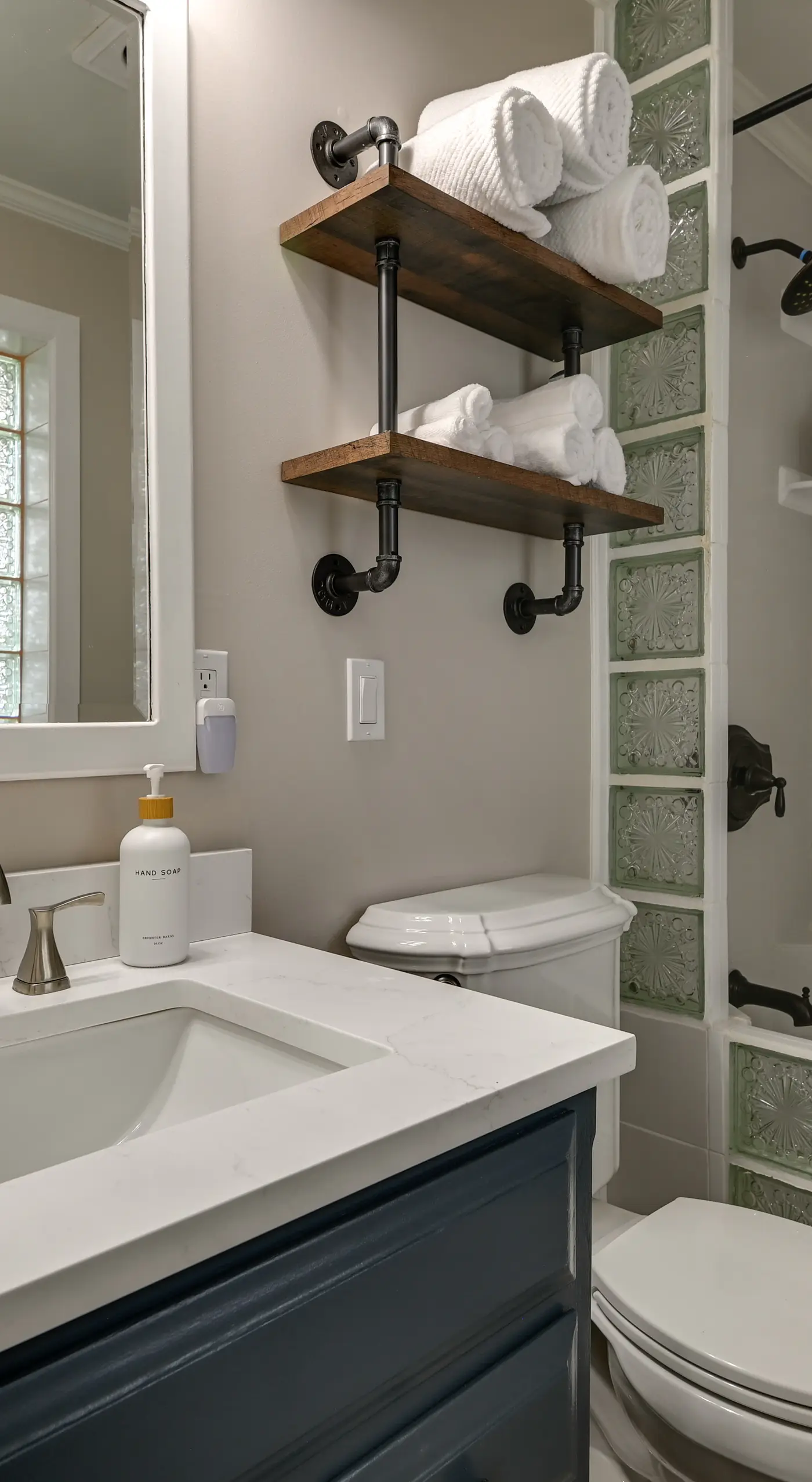 1/2 Mi to River! Poolside Escape on Merritt Island