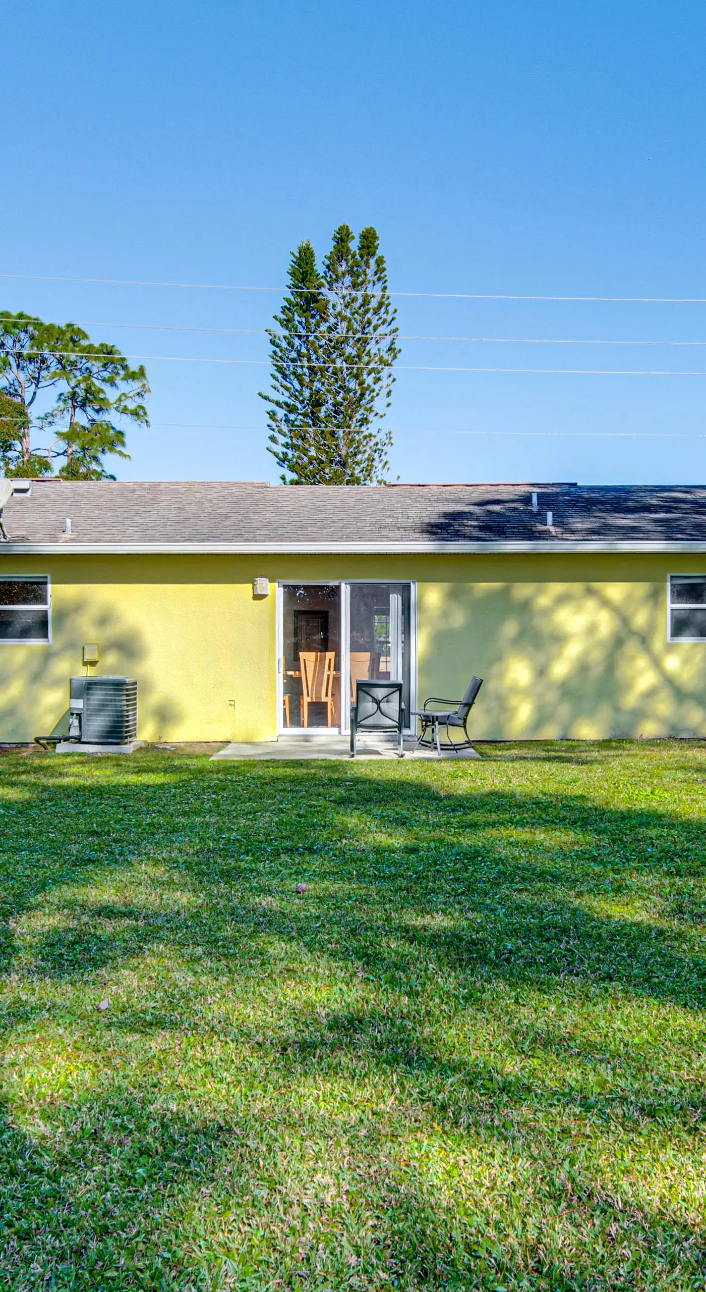 Peaceful Palm Bay Retreat w/ Spacious Yard!