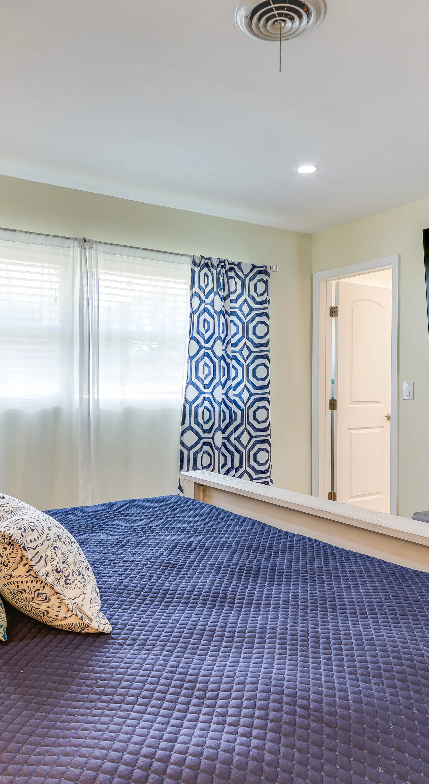 Heated Pool w/ No Fee! Vero Beach Oasis Near Ocean
