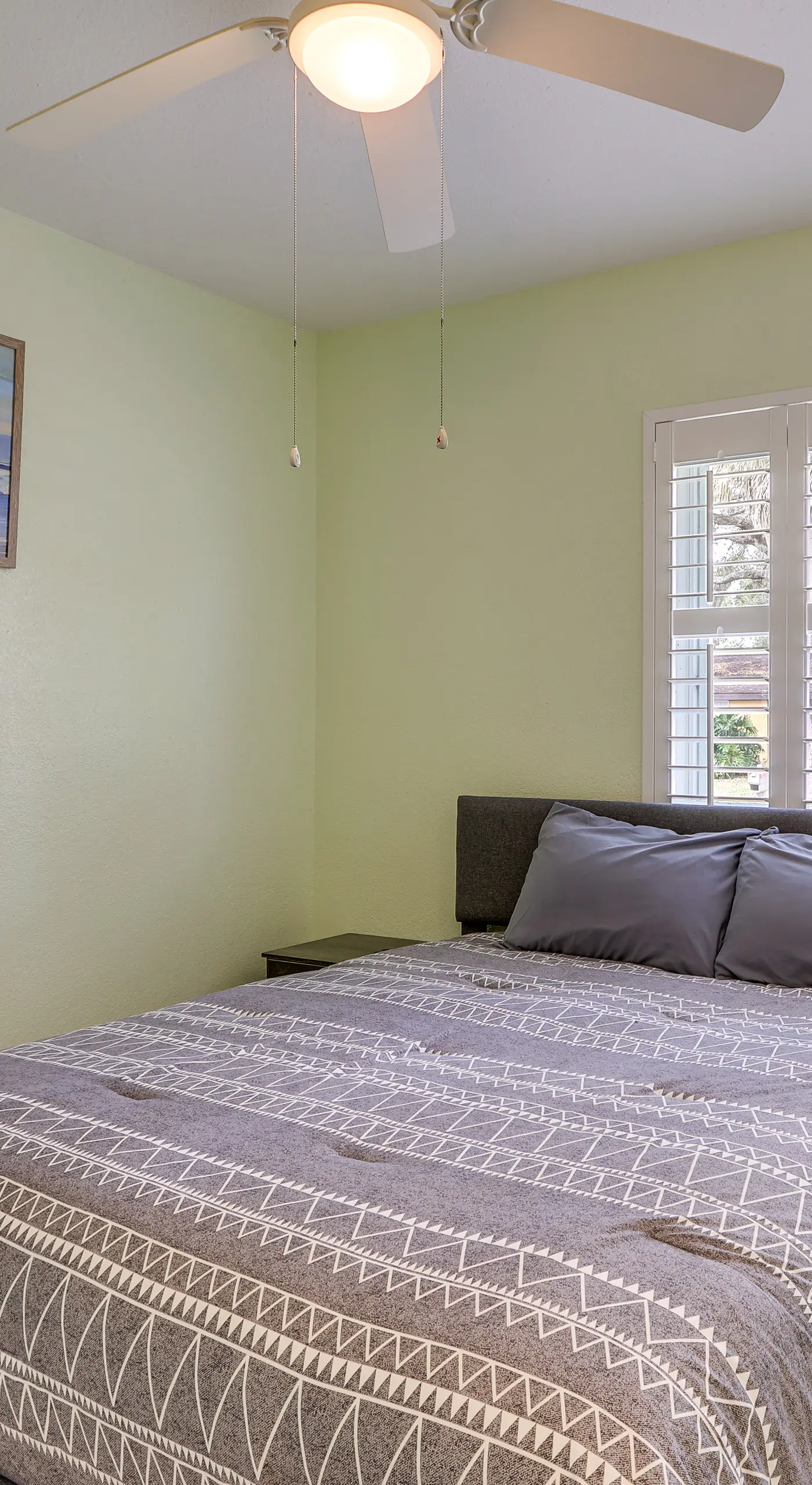 Screened Porch + Patio: Group Getaway in Palm Bay!