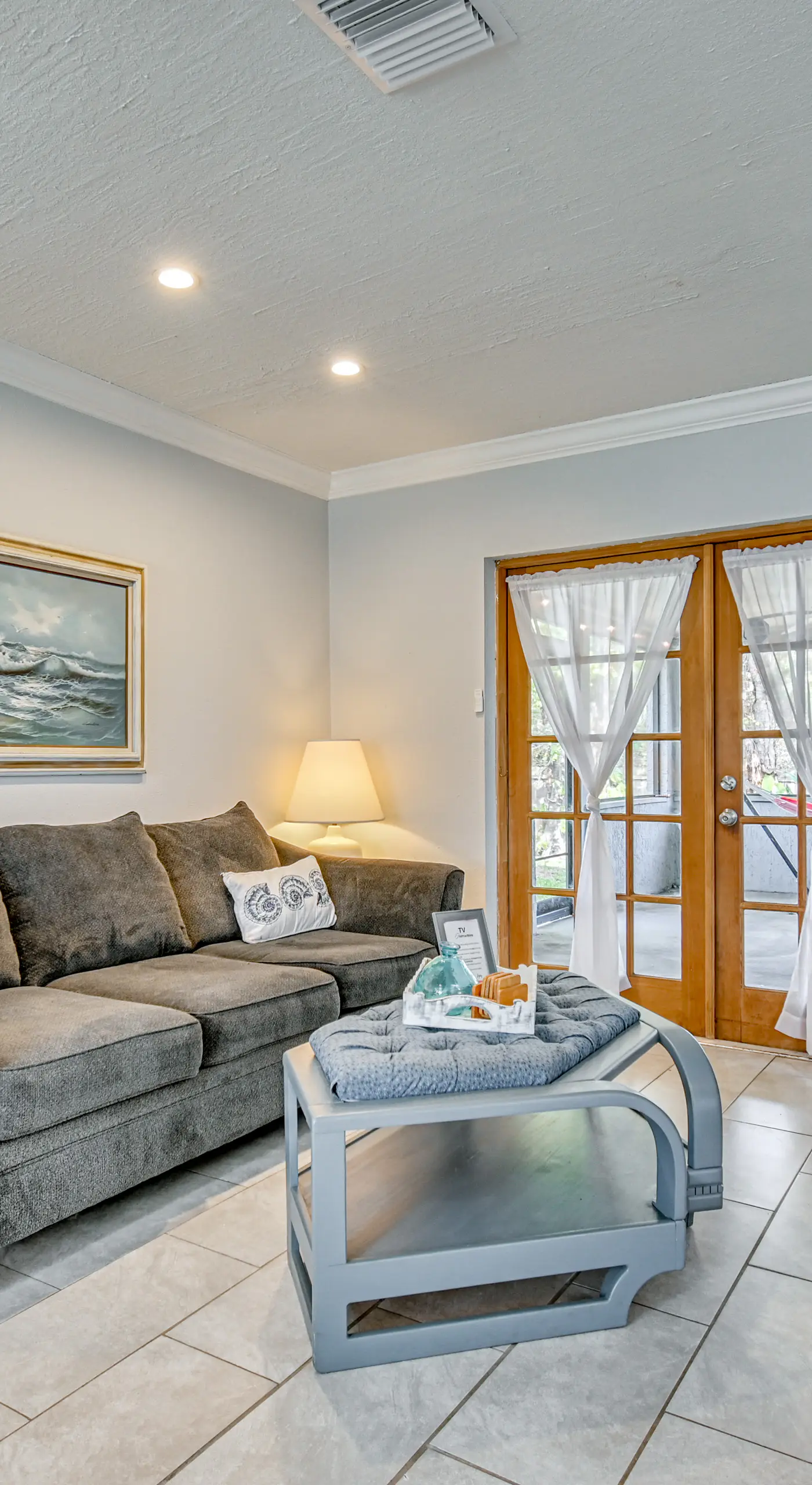 Pet-Friendly Melbourne Retreat w/ Lanai & Hammock!