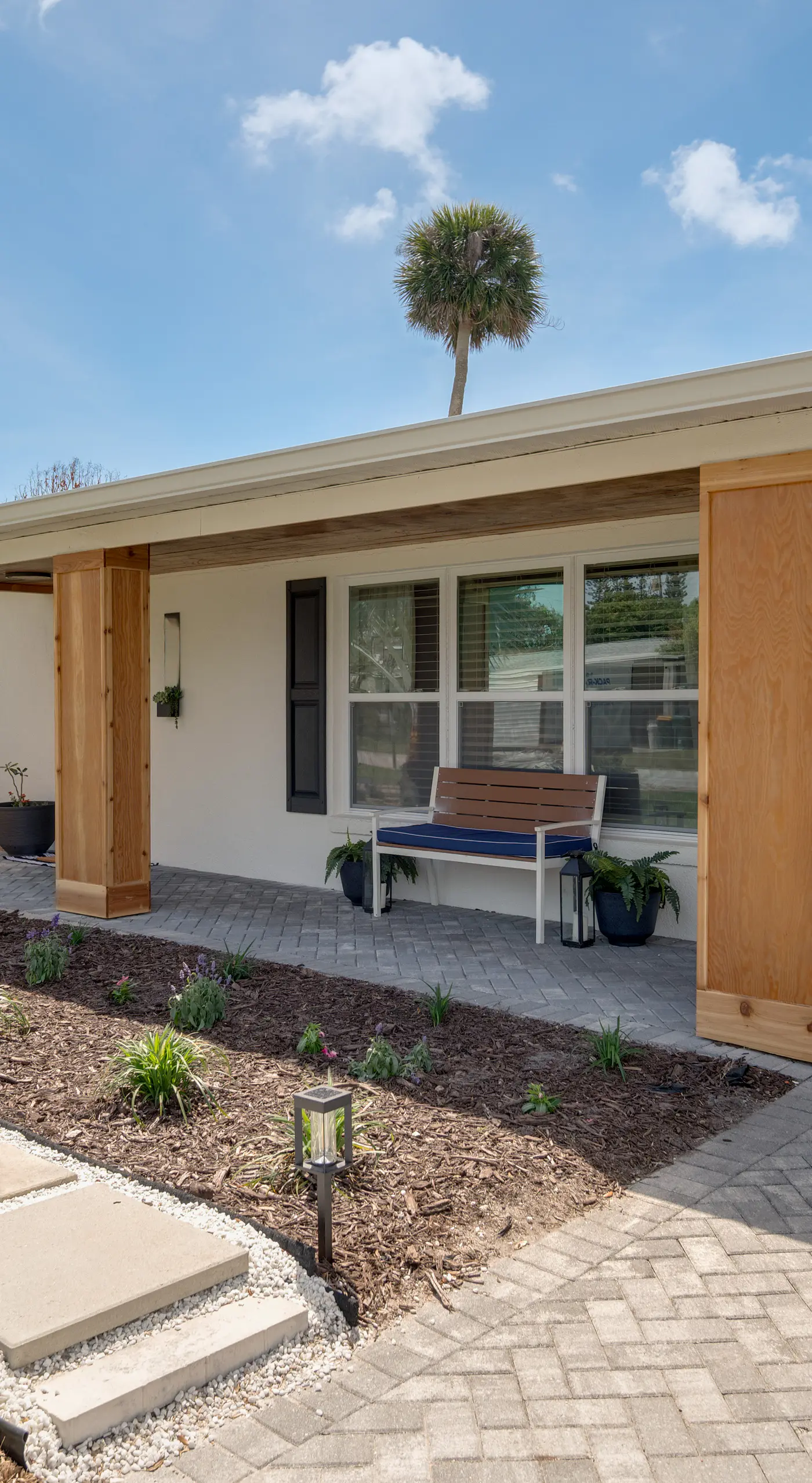 Pool & Spa, 2 Blocks to Beach! Cocoa Beach Retreat