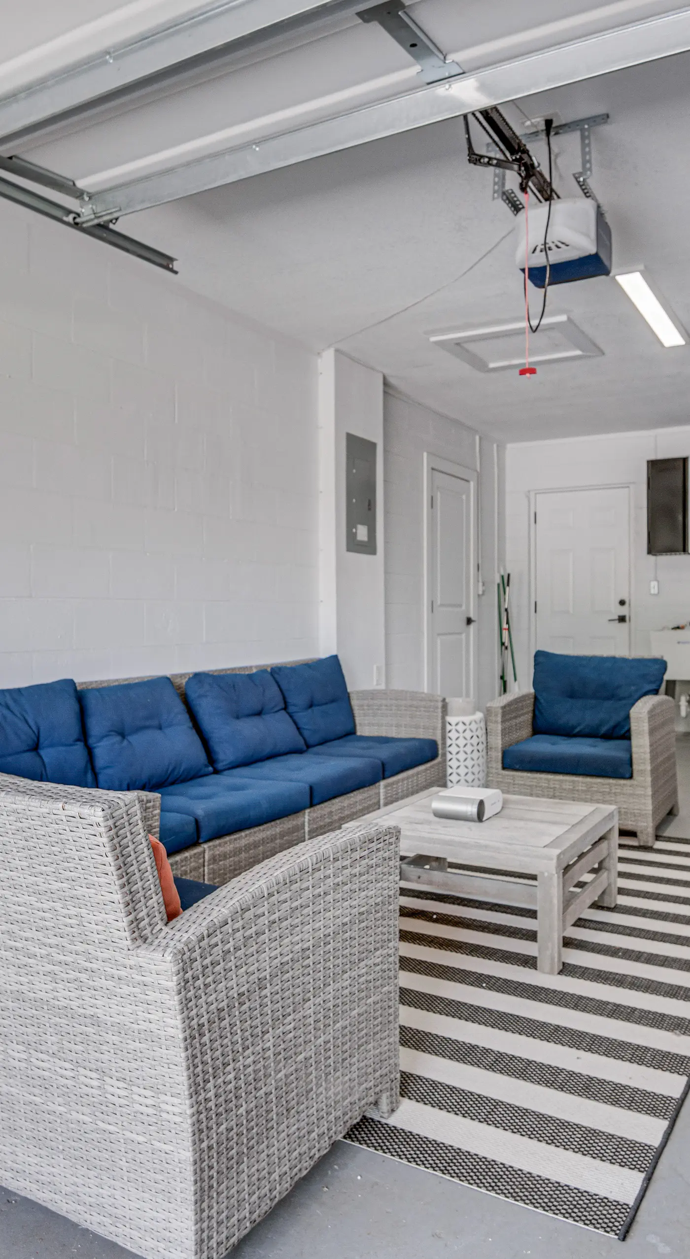 Pool & Spa, 2 Blocks to Beach! Cocoa Beach Retreat
