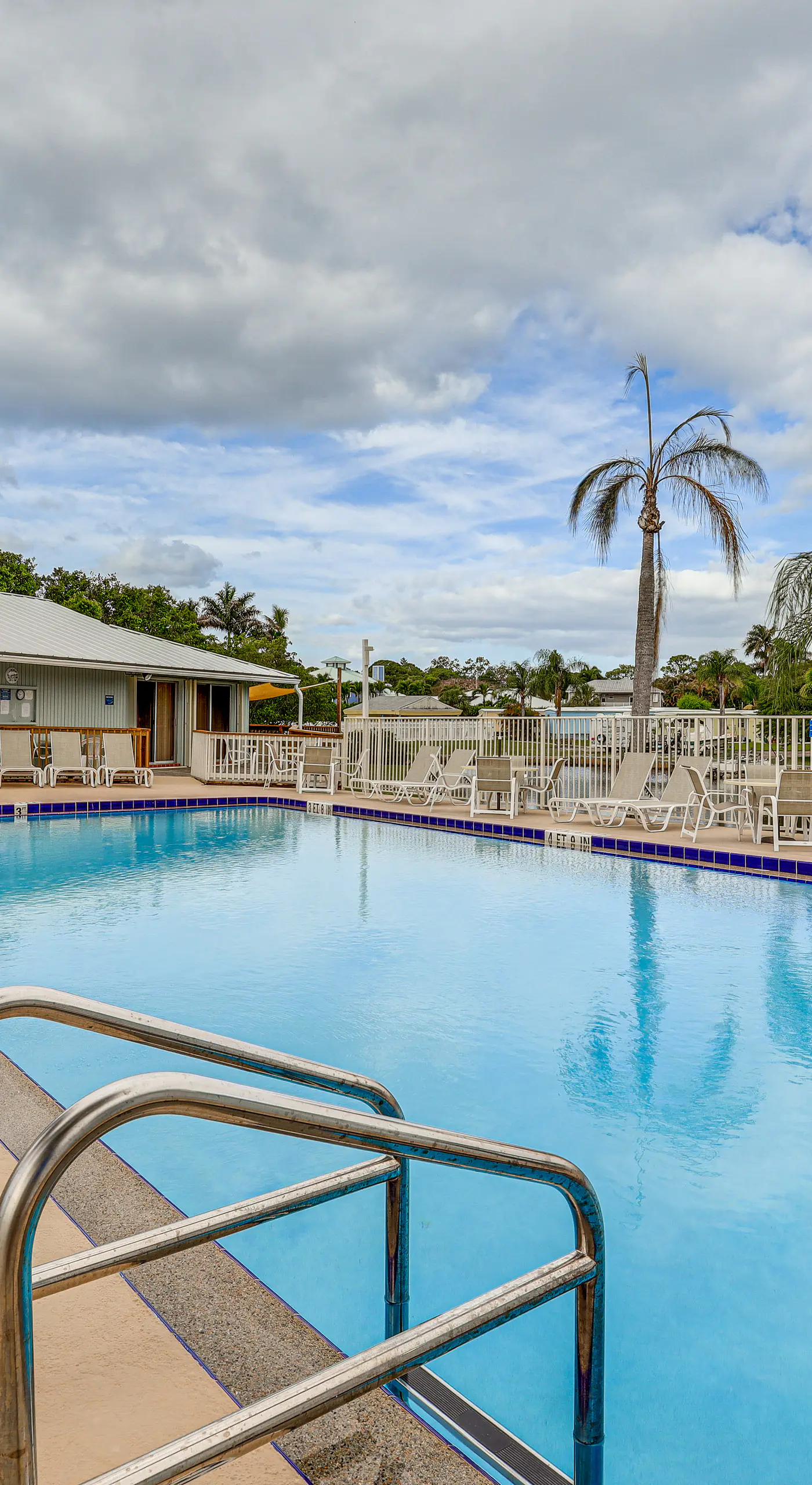 4 Mi to Beach! Jupiter Retreat w/ Pool Access