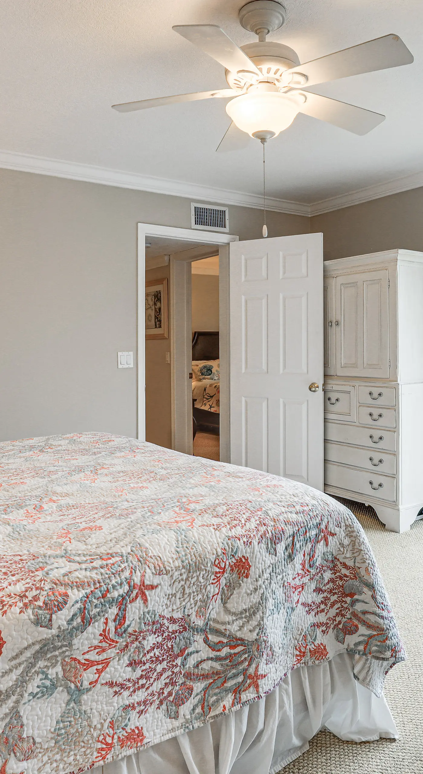 4 Mi to Beach! Jupiter Retreat w/ Pool Access