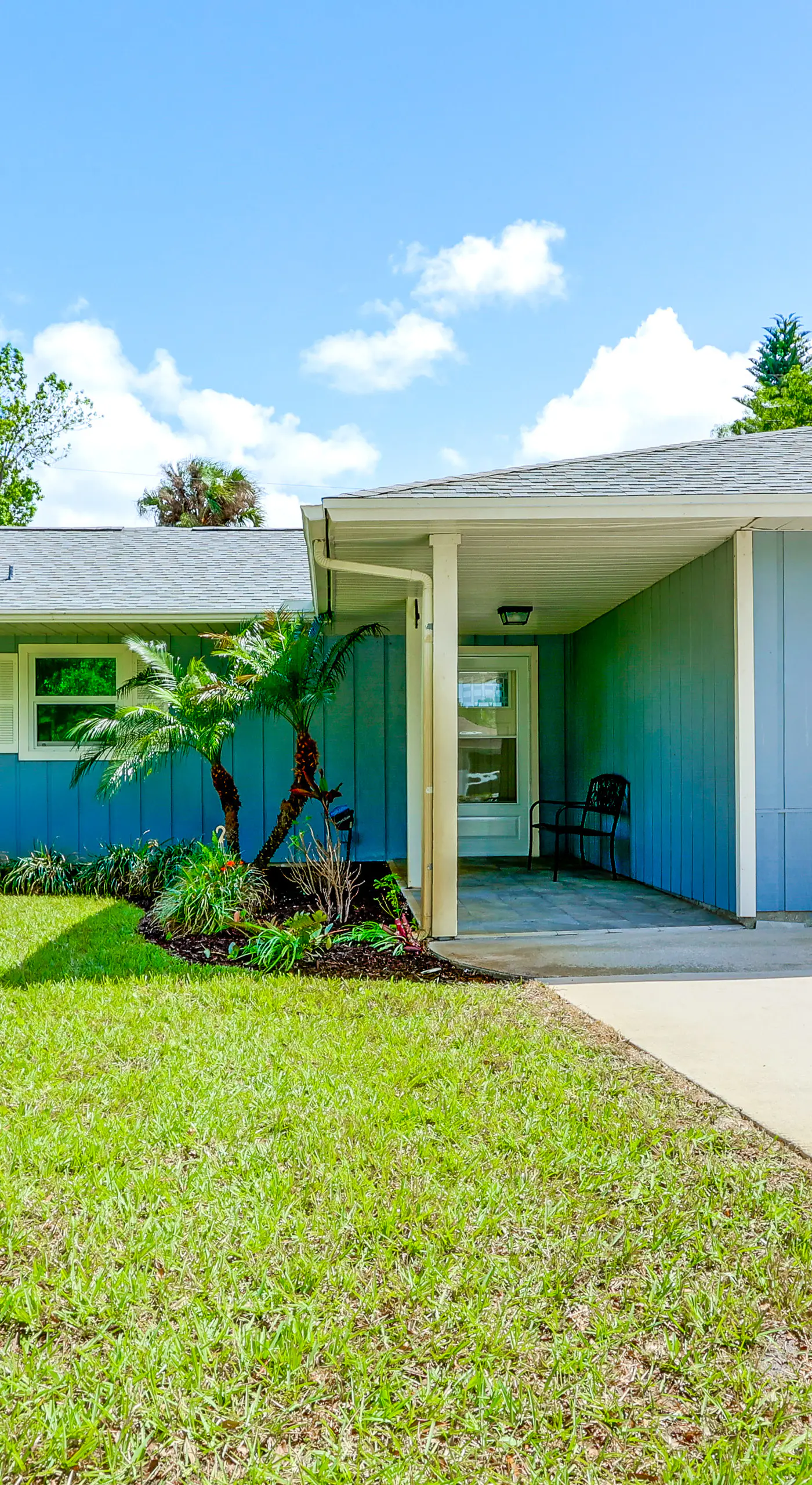 Private Yard, Lanai! Pet-Friendly Fort Pierce Home