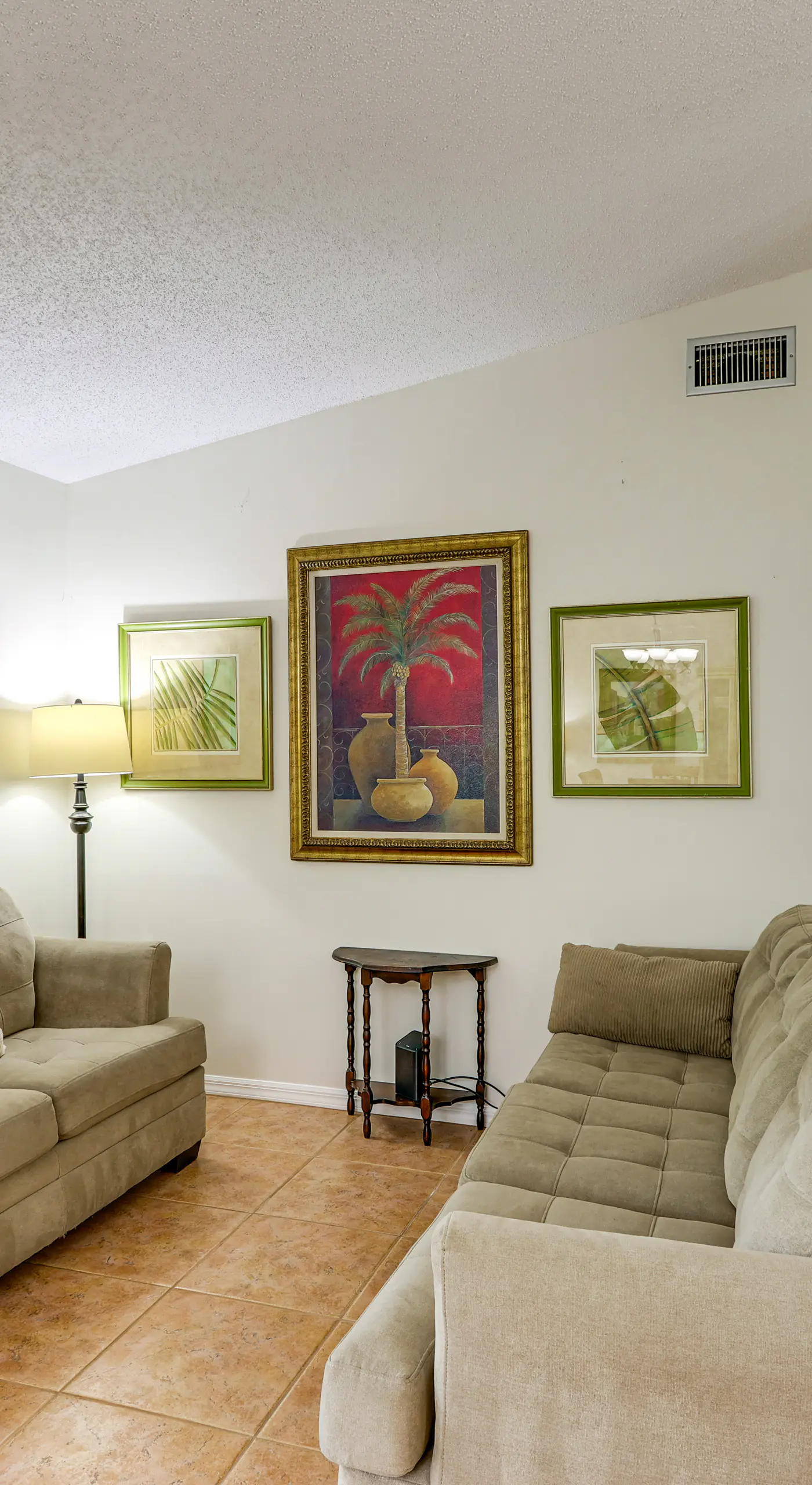Private Yard, Lanai! Pet-Friendly Fort Pierce Home
