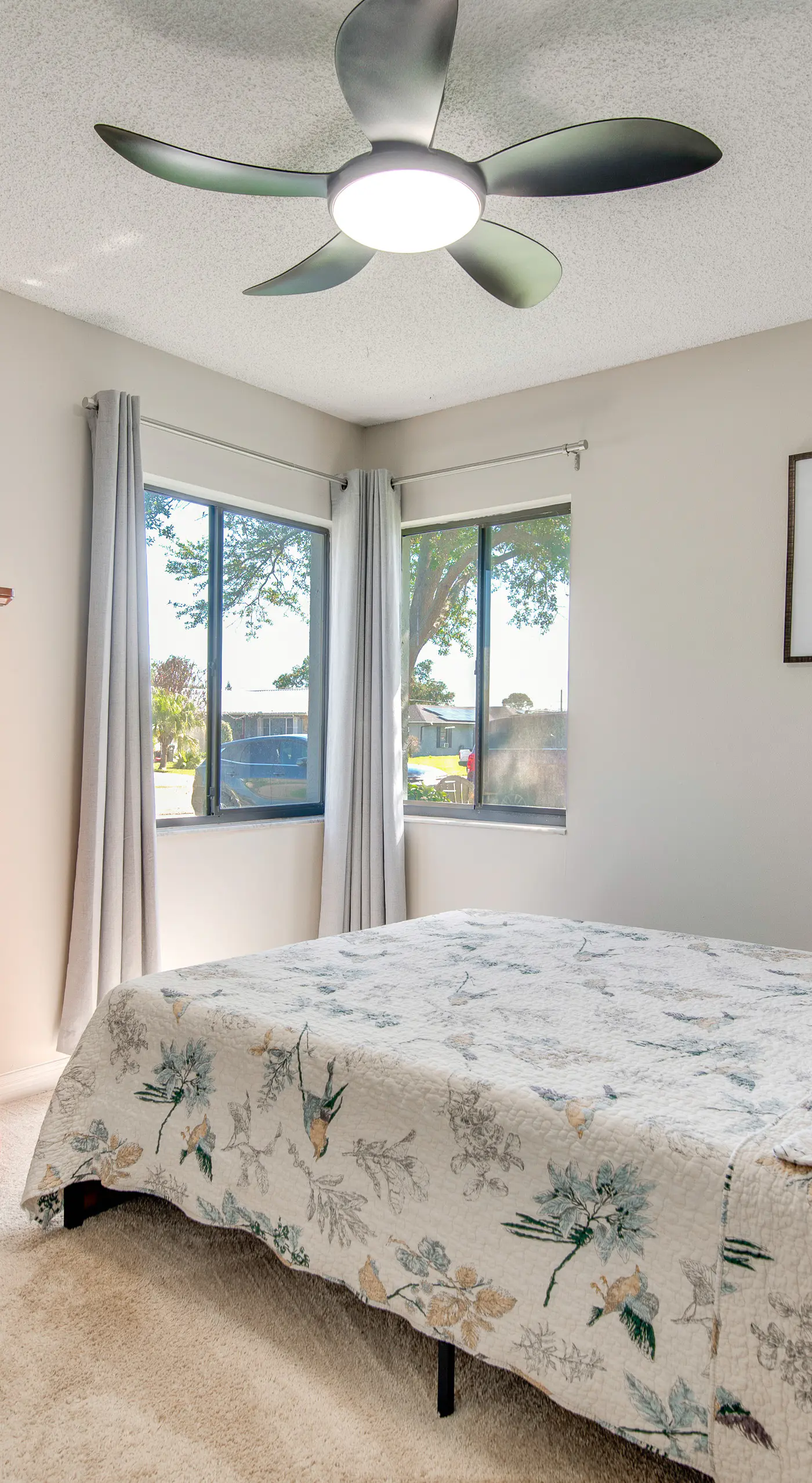 Palm Bay Home w/ Fenced Yard: 10 Mi to Beach!