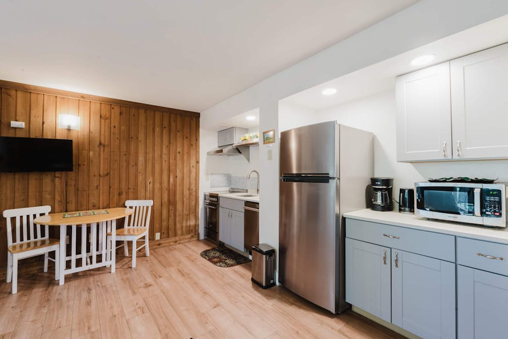 1BR Condo w/Game Room, Pool & Hot Tub