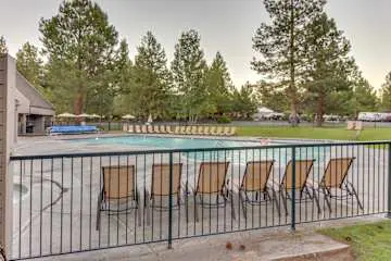 1BR Condo w/Game Room, Pool & Hot Tub