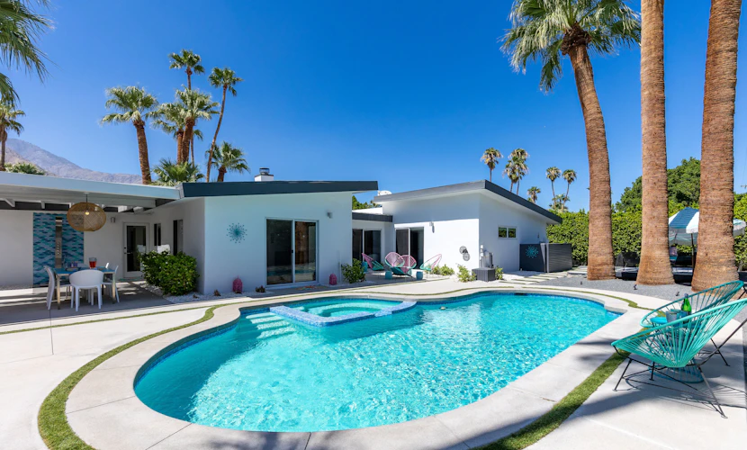 Fiesta in the Sun - Luxe Palm Springs Oasis