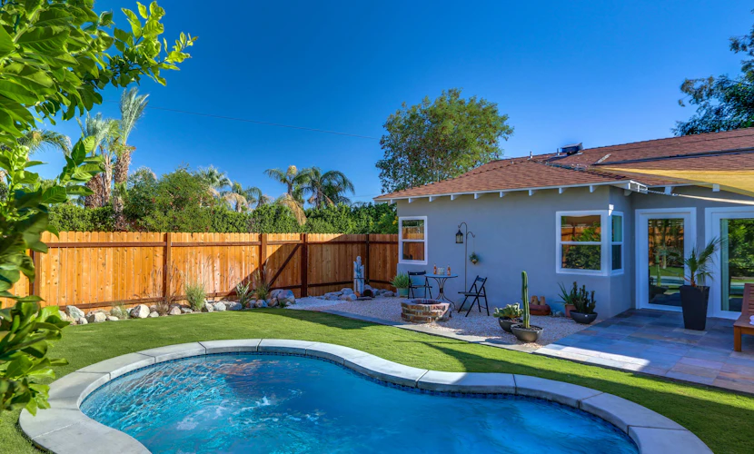 Boho Rhapsody – Private Oasis, Walk to Town