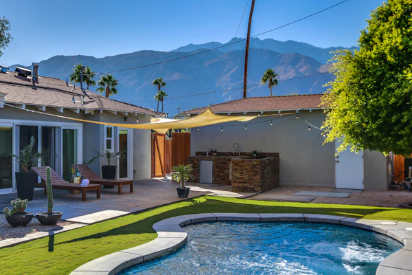 Boho Rhapsody – Private Oasis, Walk to Town