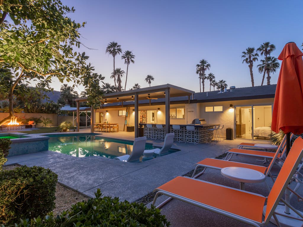Fab Four at El Mirador – Midcentury Pool Retreat