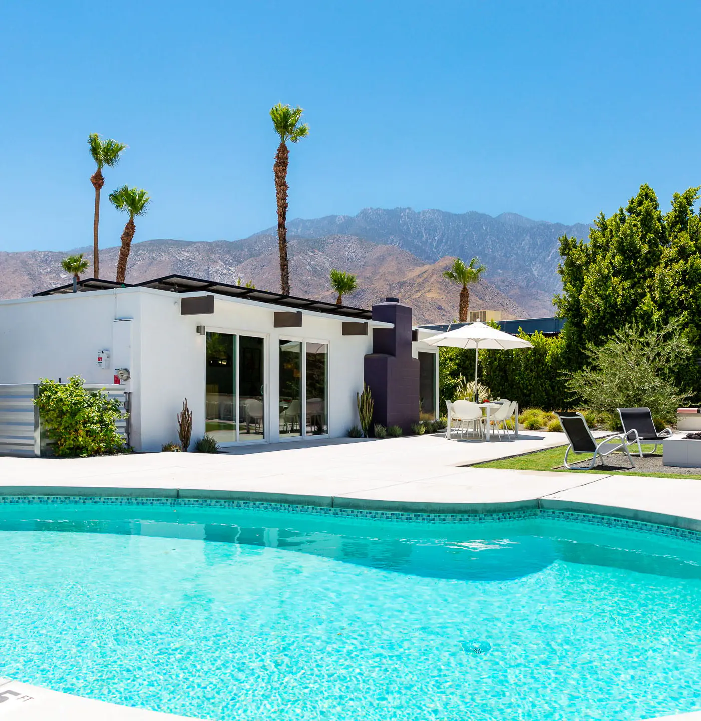 Bubble Gum Modern: Mid-Century Alexander