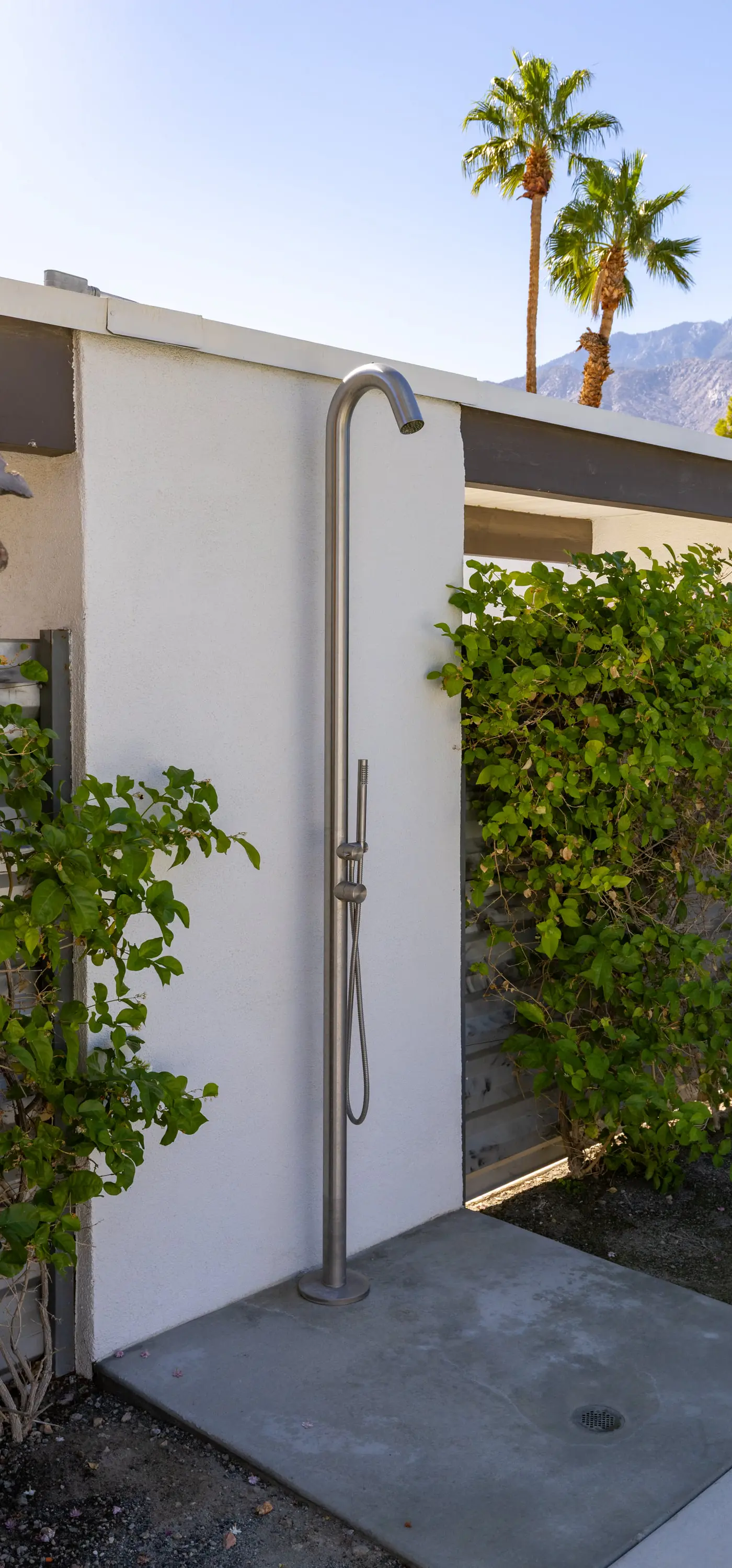Bubble Gum Modern: Mid-Century Alexander