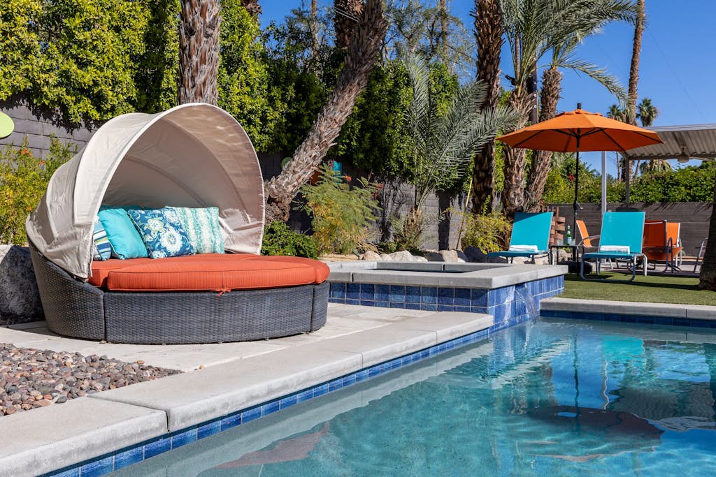 Modern Ranch Heaven – Luxury Midcentury Stay