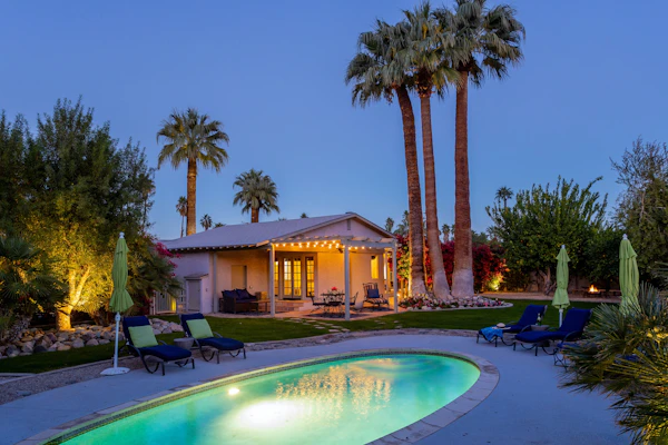 Ruth Hardy Park Oasis – Walkable PS Escape