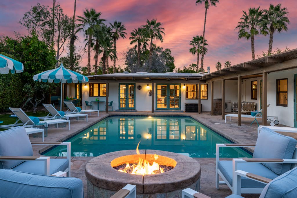 The Clever Cactus – Private Palm Springs Escape