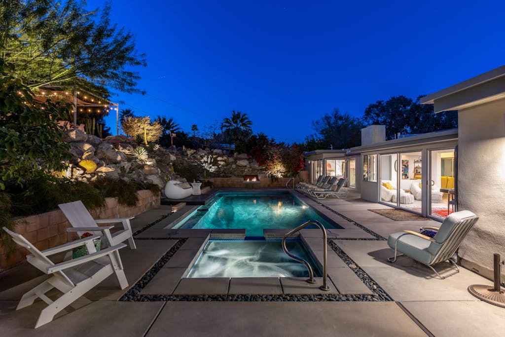 On The Rocks – Tuscan-Moroccan Luxury Retreat